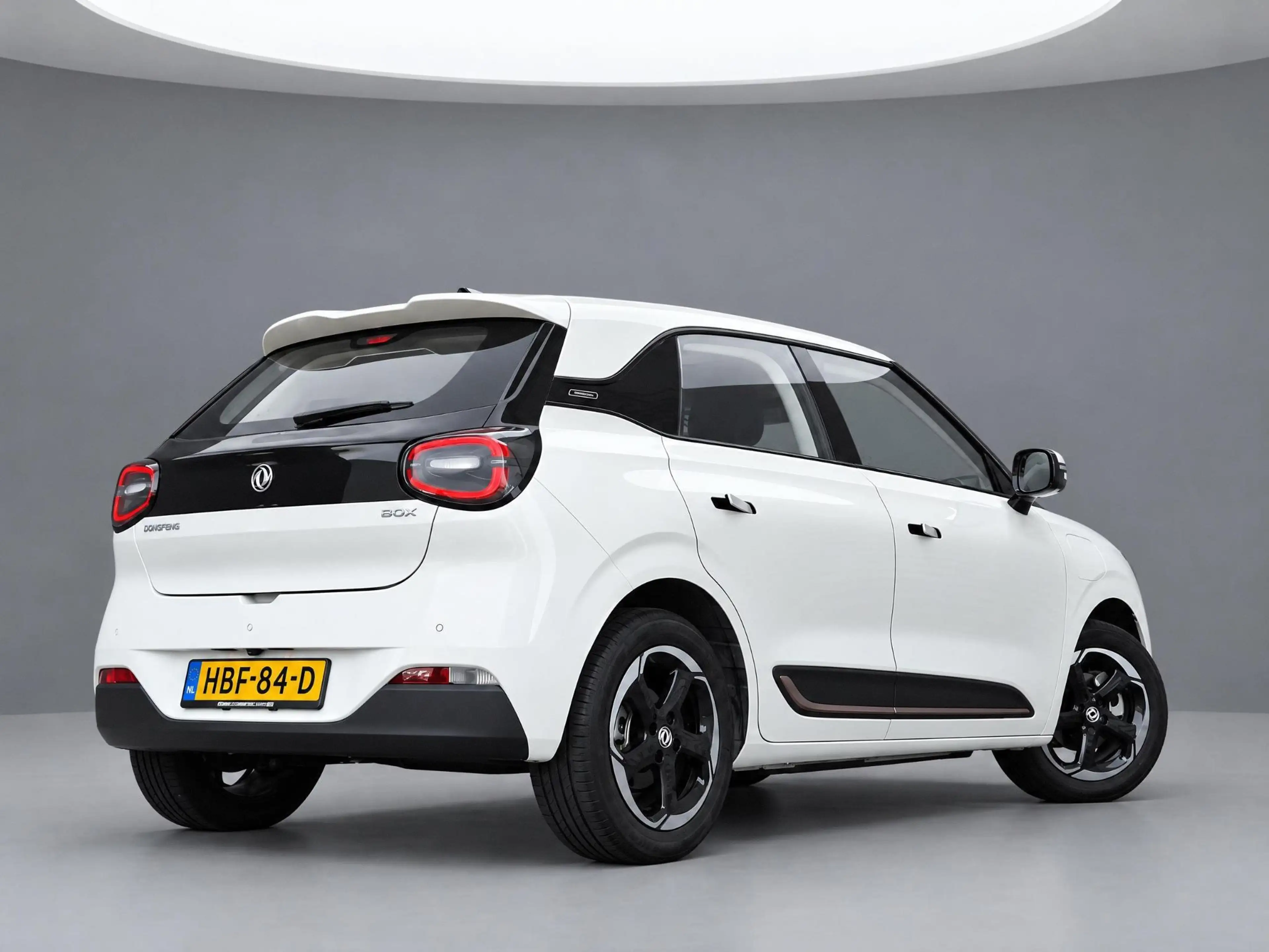 Dongfeng Box Launch Edition | 360° Camera | Adaptieve Cruise Co — photo 2