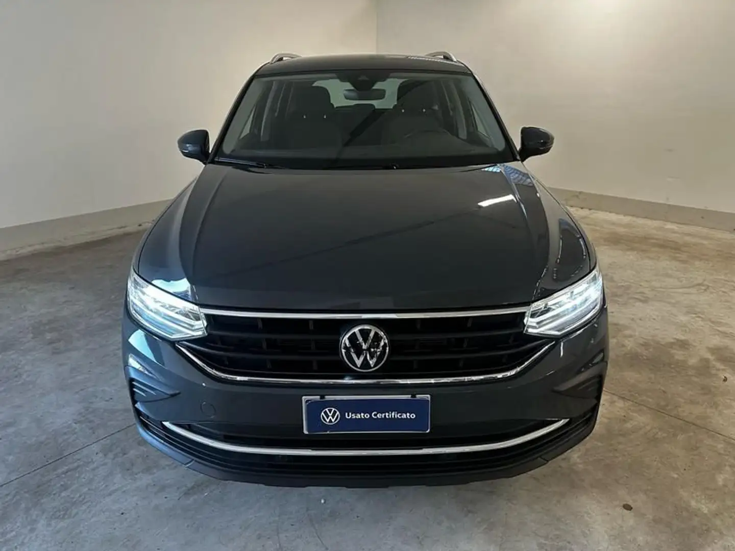 Volkswagen Tiguan 2.0 TDI 150 CV SCR DSG Life Grigio - 2