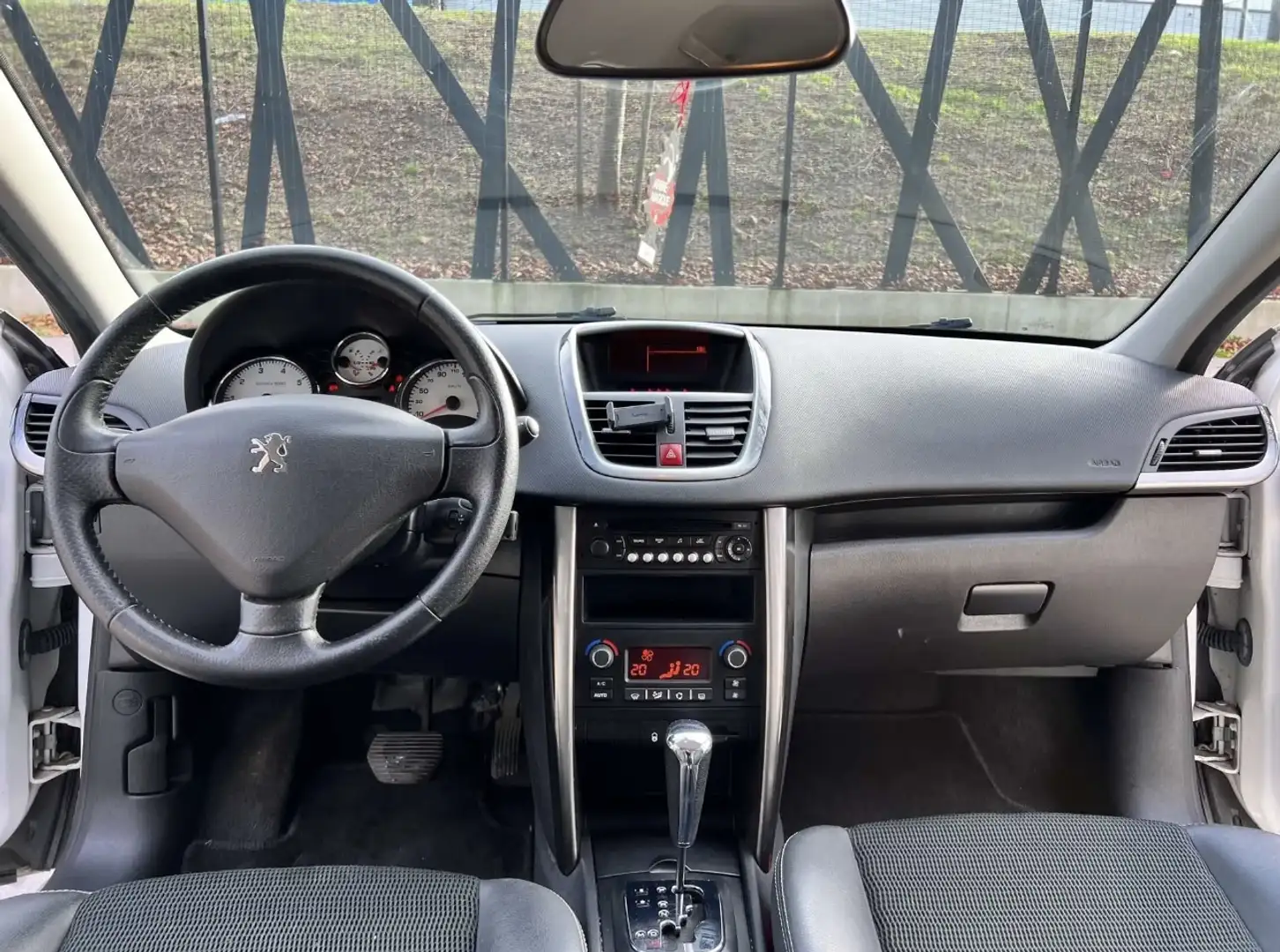 Peugeot 207 207 1.4e 90ch Premium 2-tronic - 2