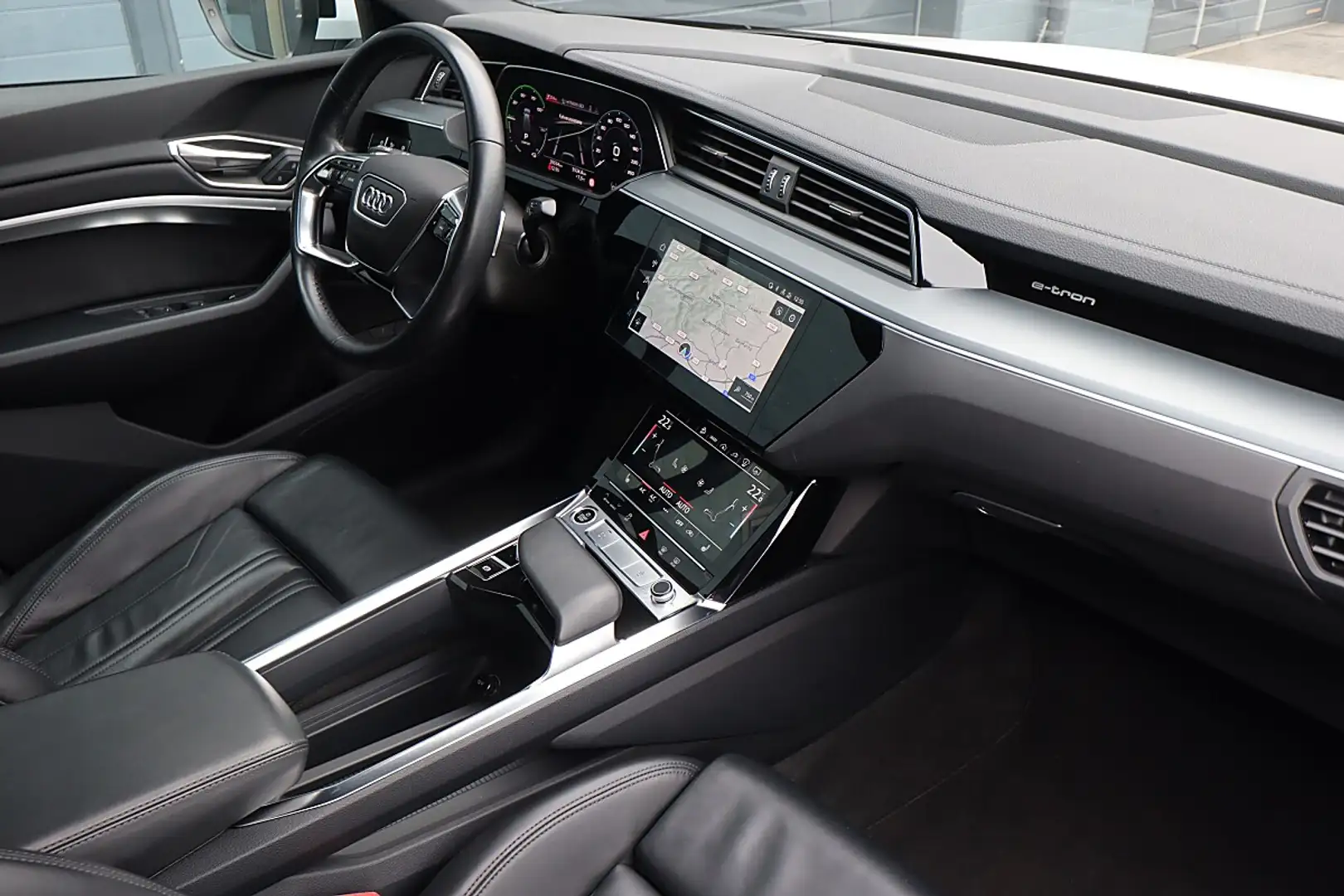 Audi e-tron e-tron SB 55 quattro 95kWh S-line Weiß - 2