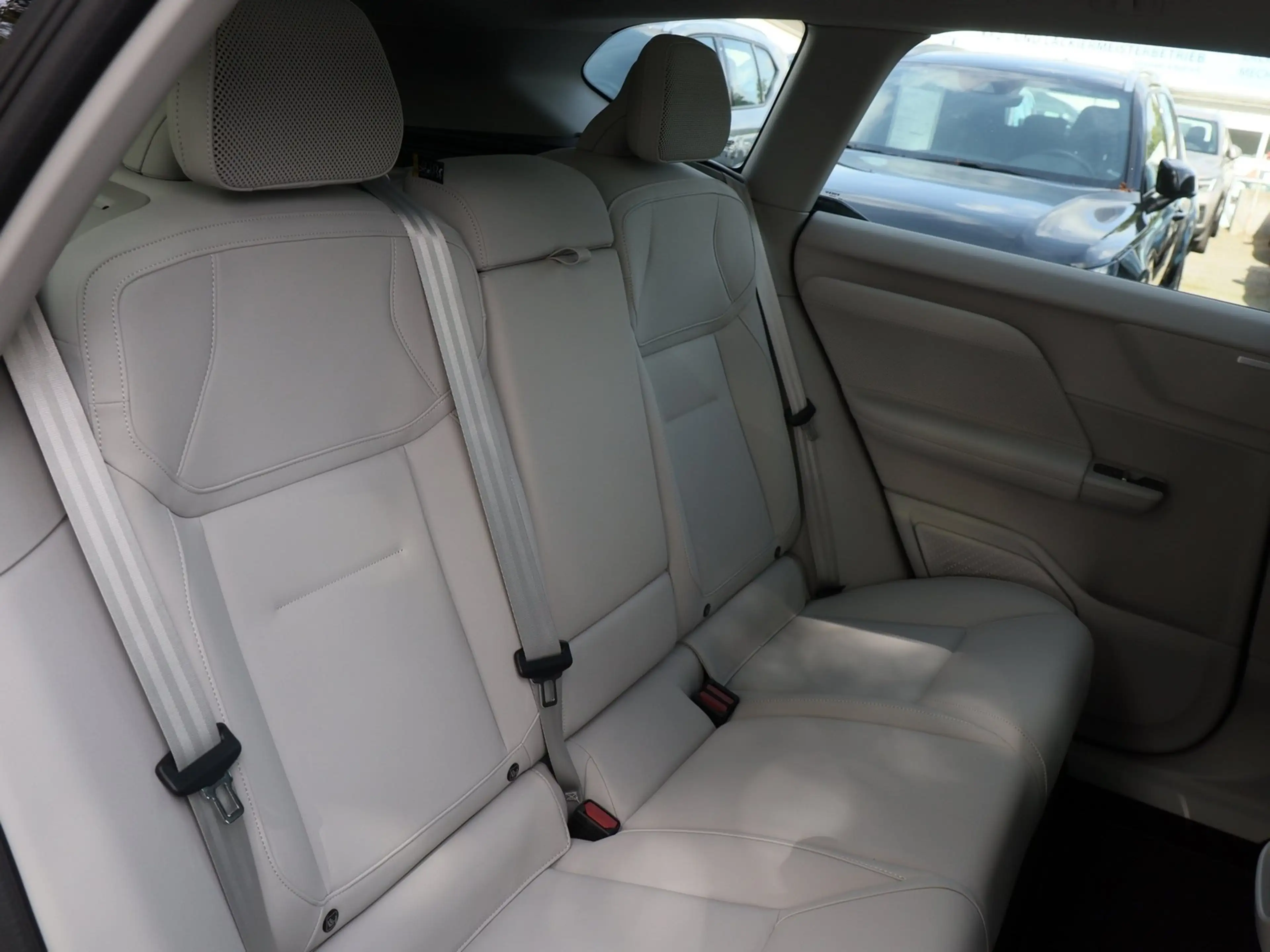 Volvo EX60 P10 Ultra Electric AWD Übernahme ab Januar 2027 — photo 4