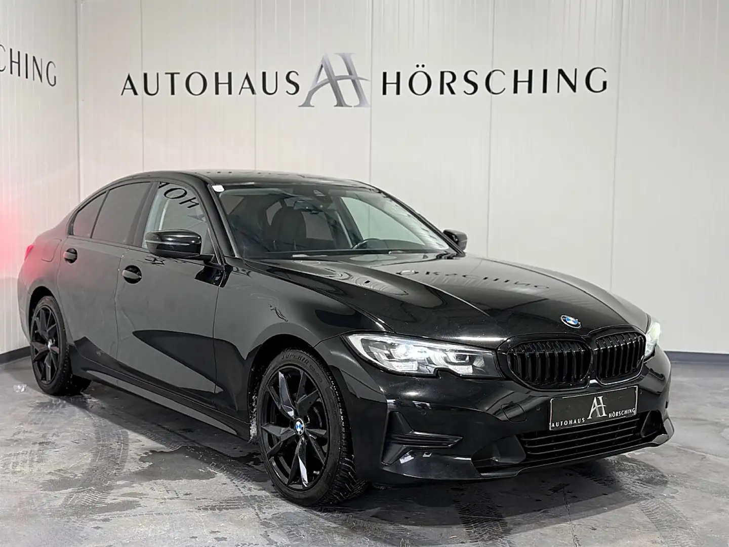 BMW 318 d Aut. Schwarz - 1