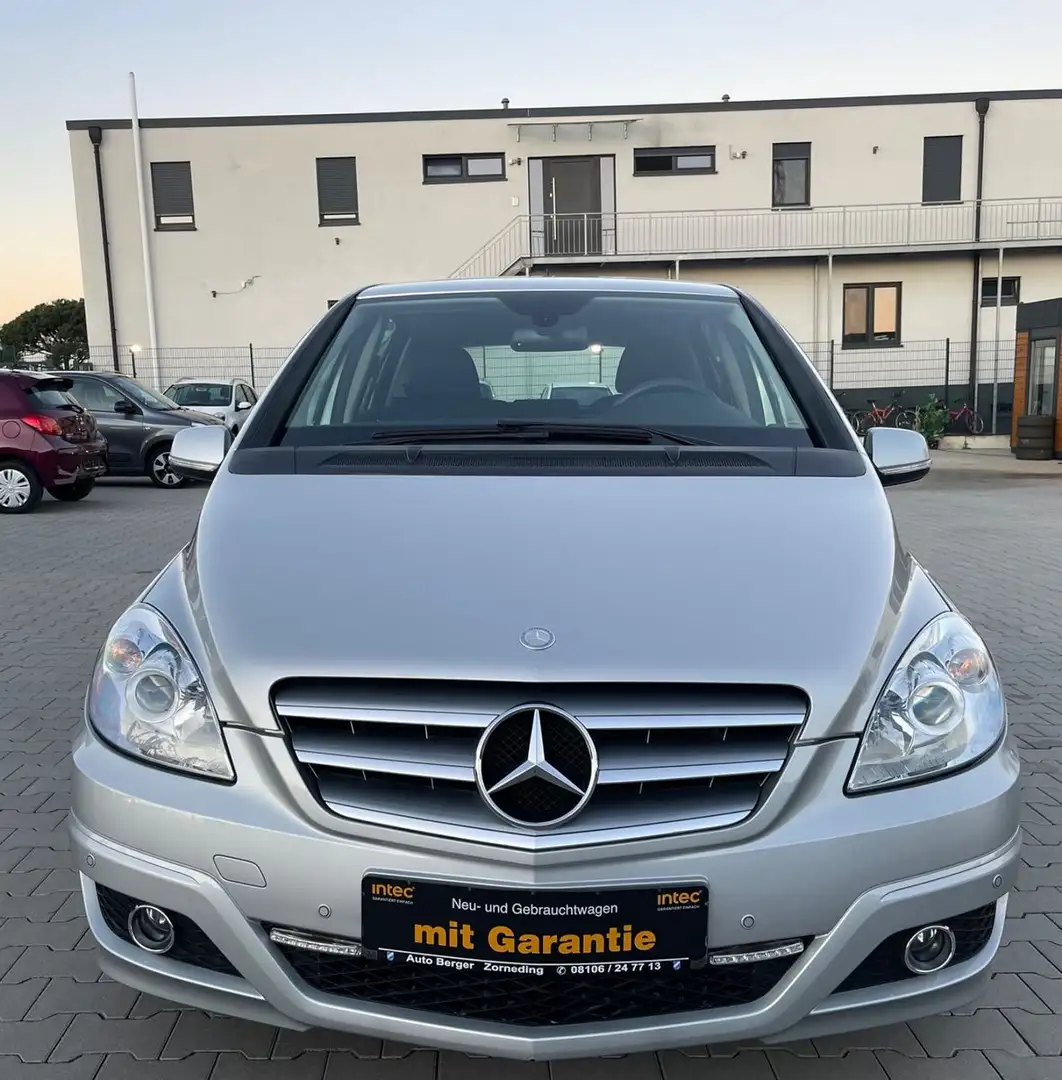 Mercedes-Benz B 180 B -Klasse B 180 CDI Stříbrná - 2