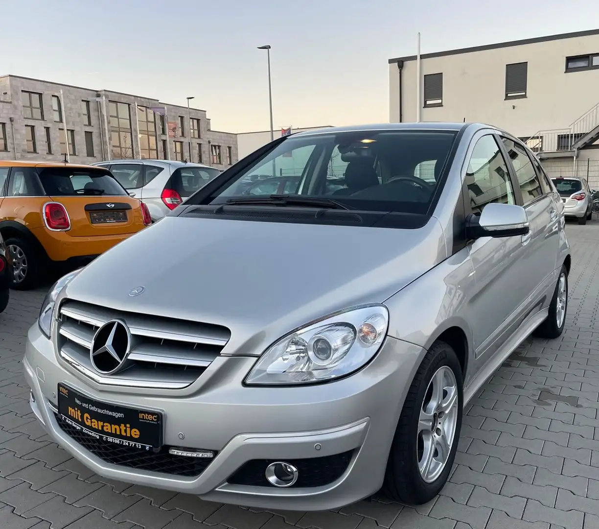 Mercedes-Benz B 180 B -Klasse B 180 CDI Stříbrná - 1
