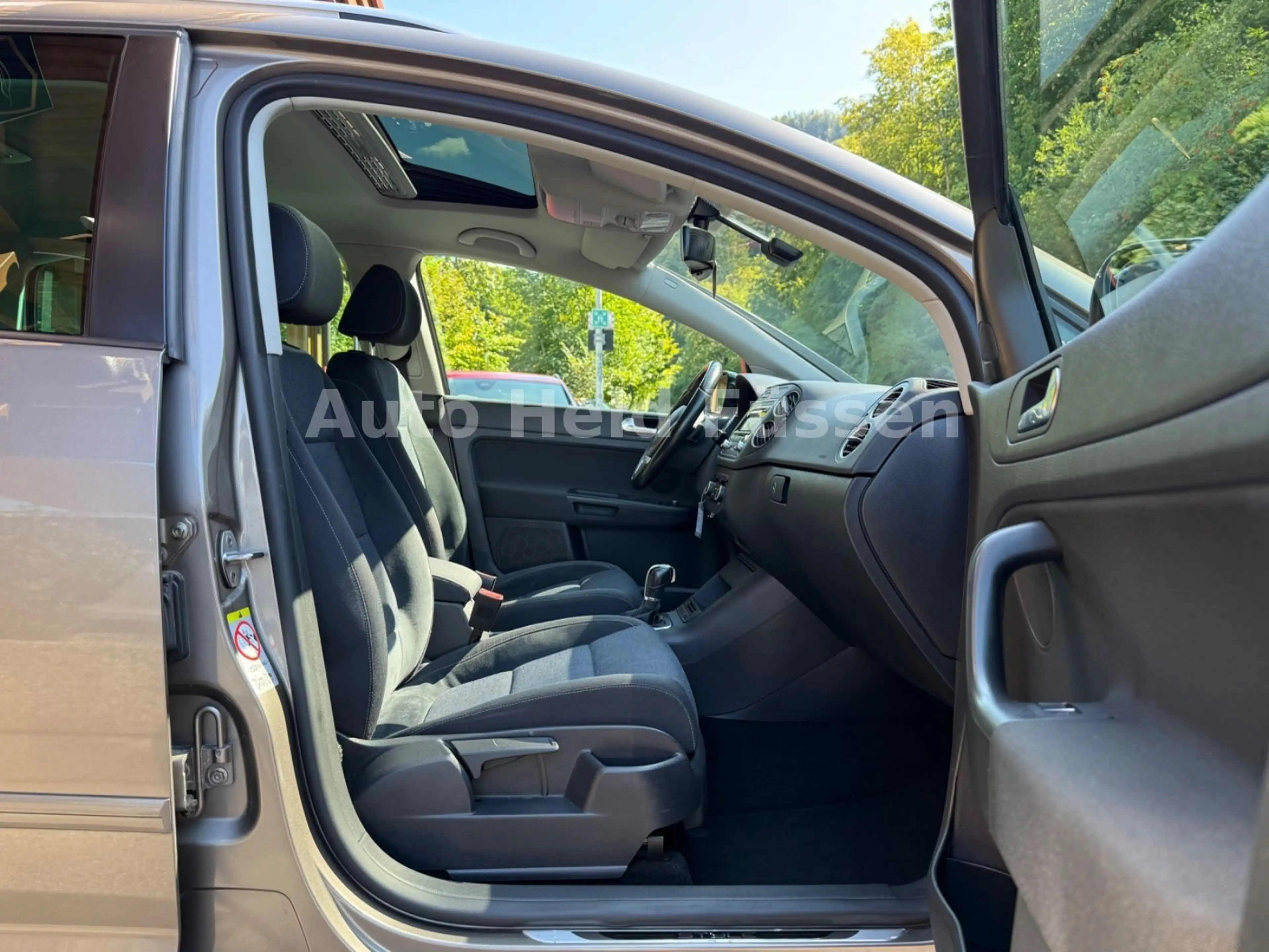 Volkswagen Golf Plus VI Style Automatik Sthzg Temp Schiebed — photo 12
