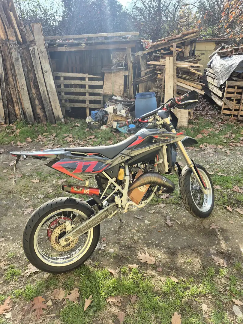 Husqvarna SM 125 Piros - 1