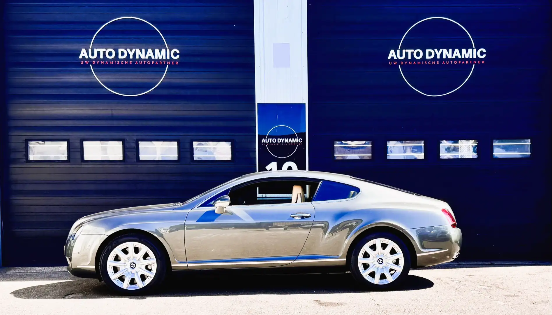 Bentley Continental GT 6.0 W12 NIEUWSTAAT ORG NL Grijs - 2