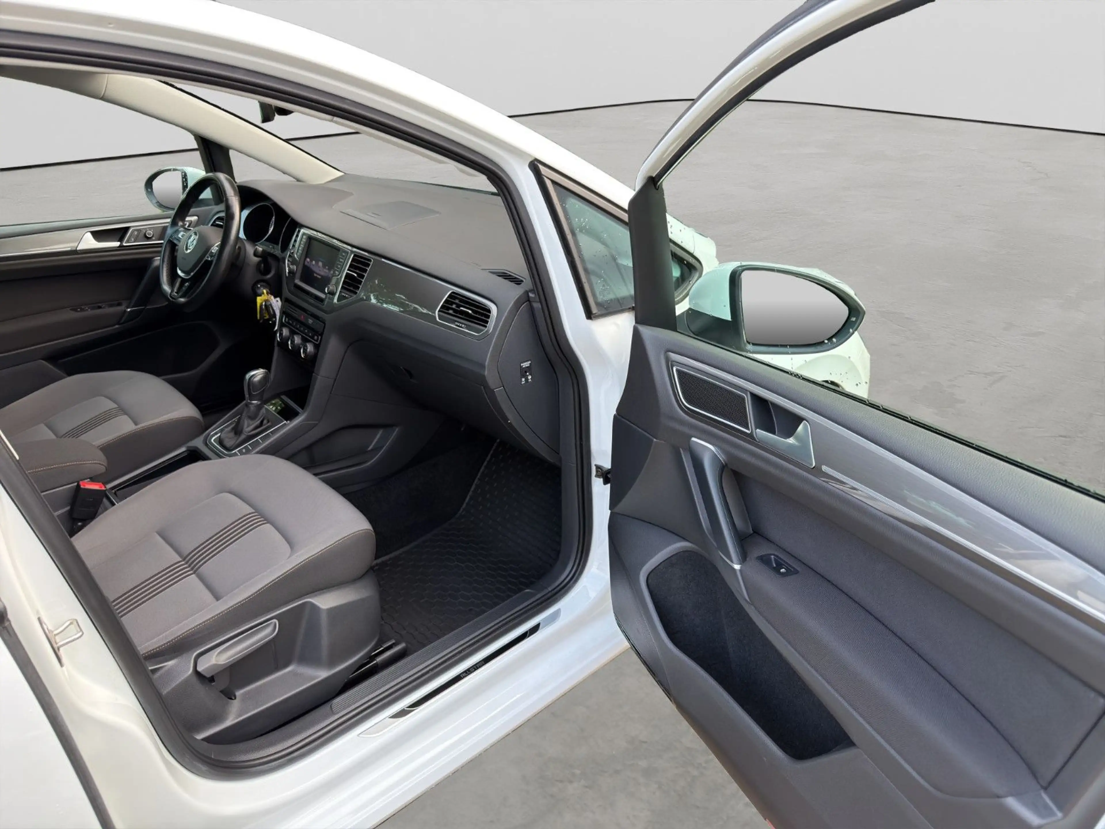 Volkswagen Golf Sportsvan 1.4 DSG ACC SITZH KAM XEN APP 17' — photo 15