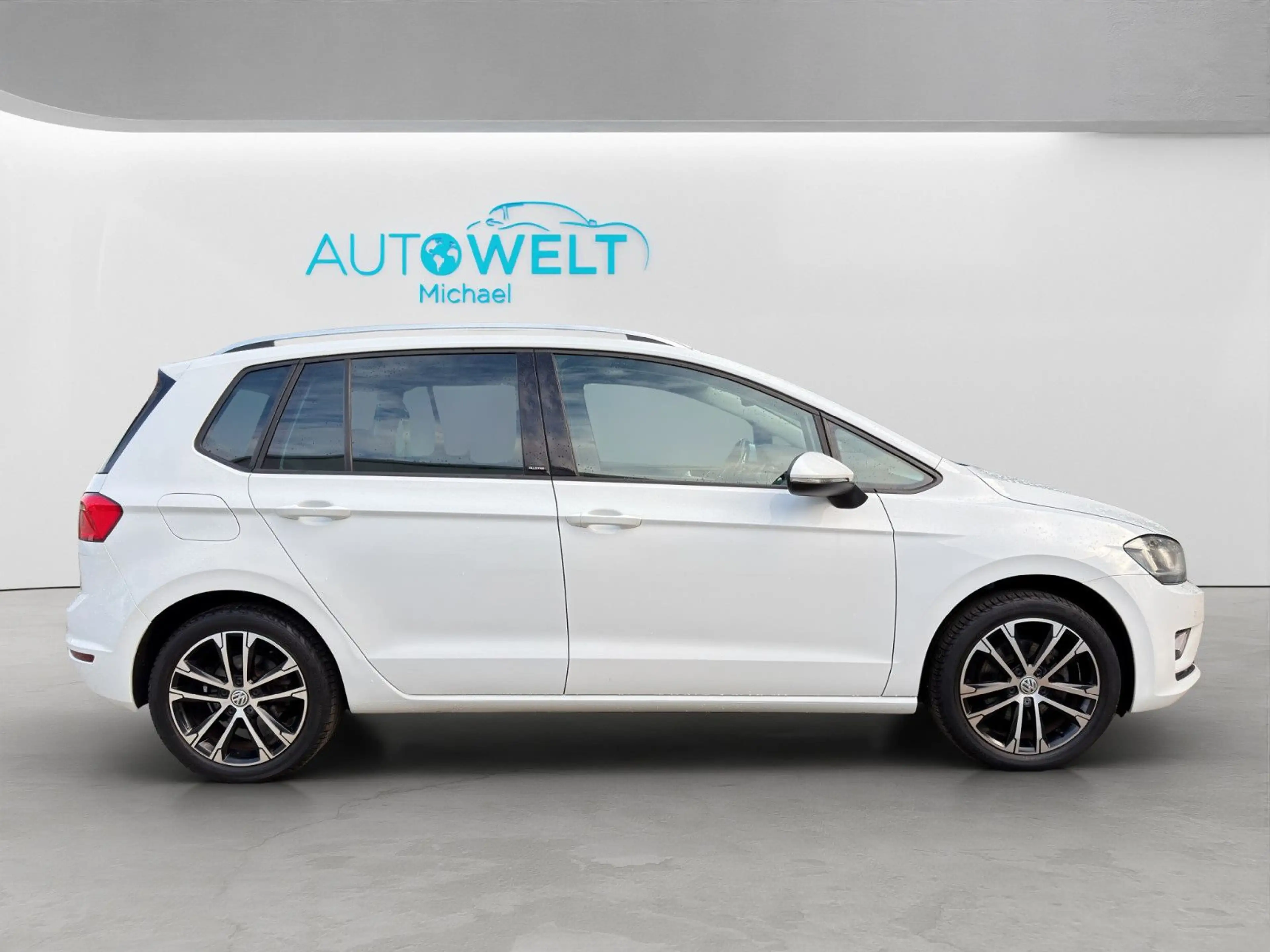 Volkswagen Golf Sportsvan 1.4 DSG ACC SITZH KAM XEN APP 17' — photo 4