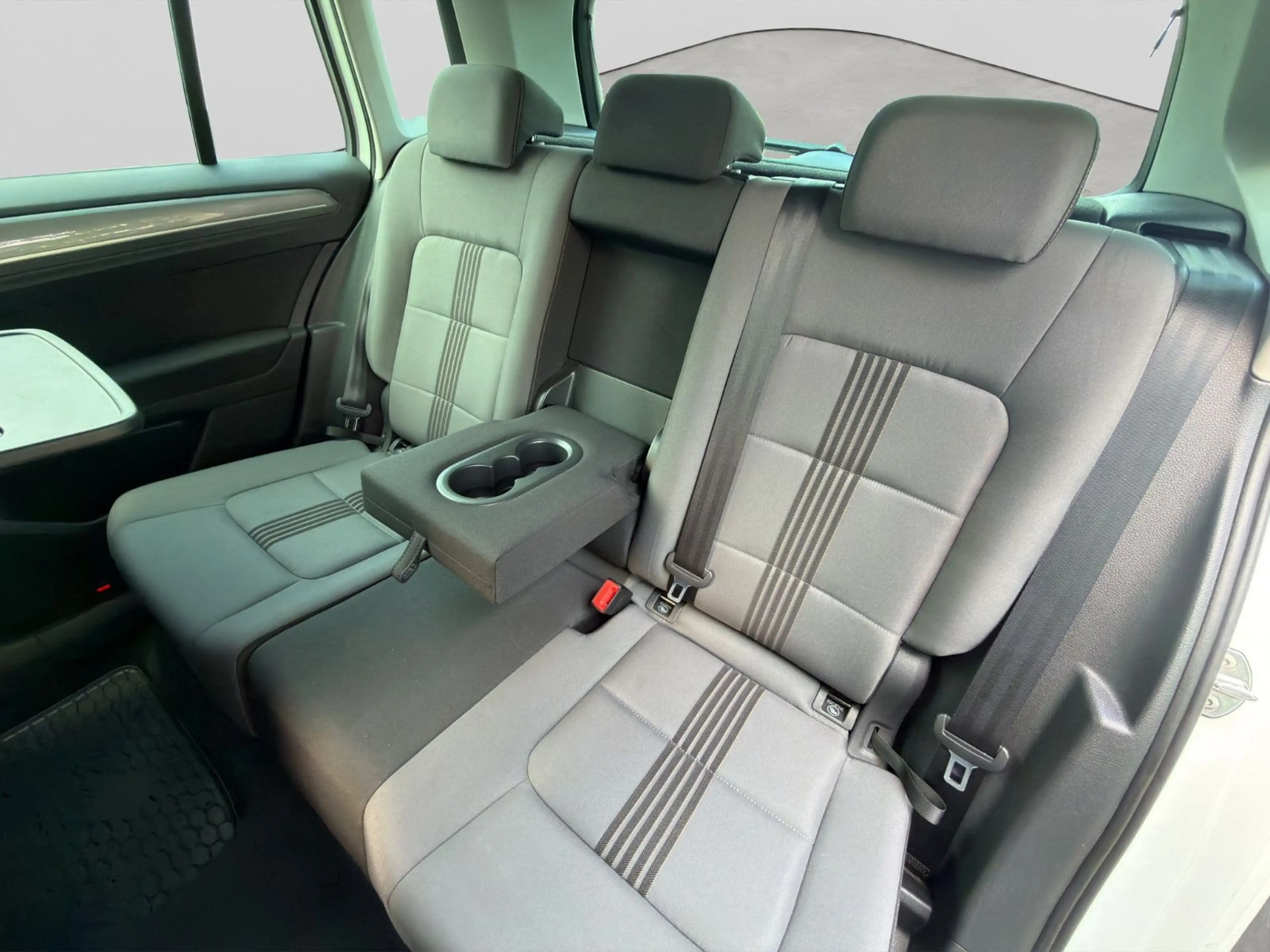 Volkswagen Golf Sportsvan 1.4 DSG ACC SITZH KAM XEN APP 17' — photo 14