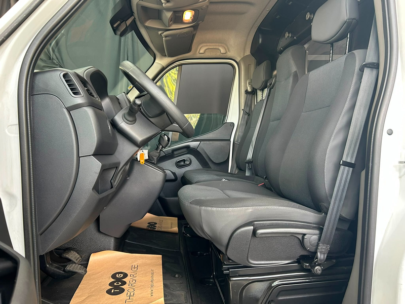 Renault Master L3H2 HKa 3,5t — photo 11