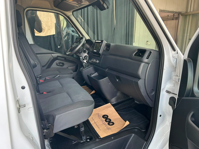 Renault Master L3H2 HKa 3,5t — photo 12