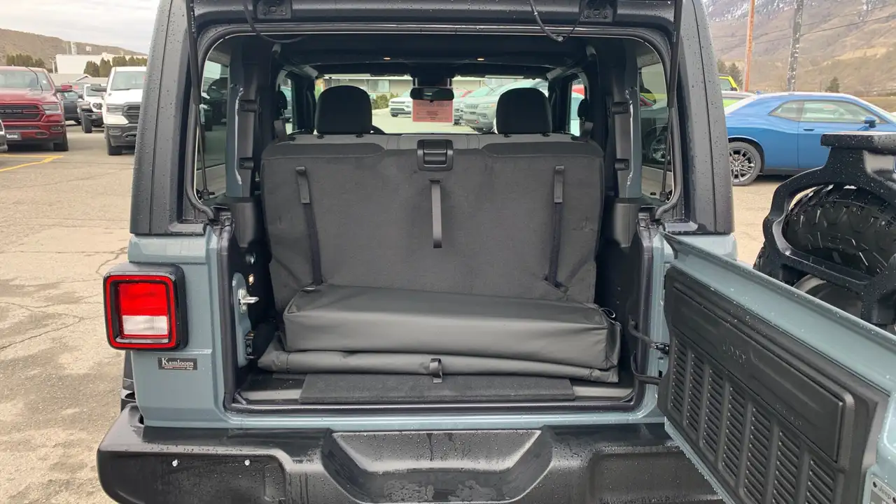 Jeep Wrangler снимка Jeep Wrangler