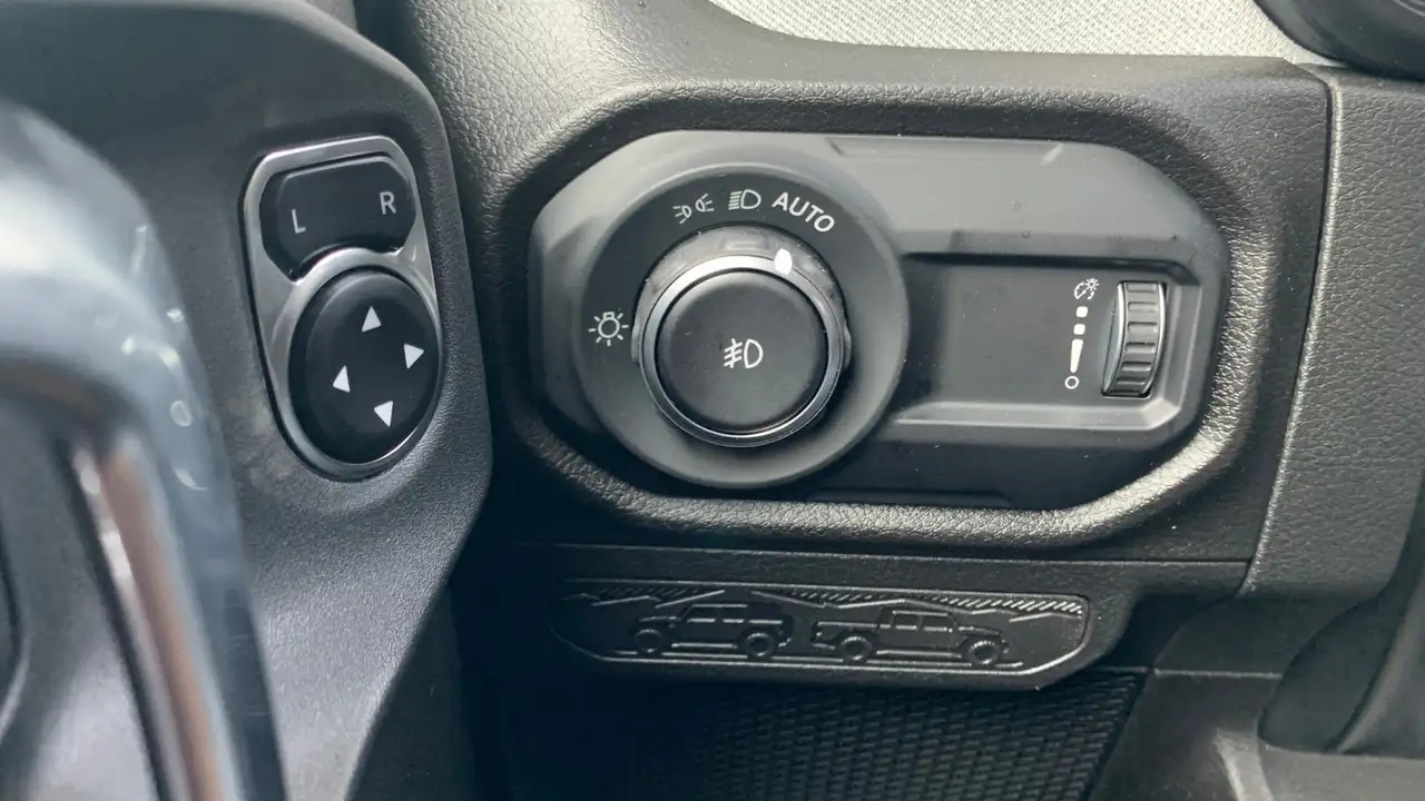 Jeep Wrangler снимка Jeep Wrangler