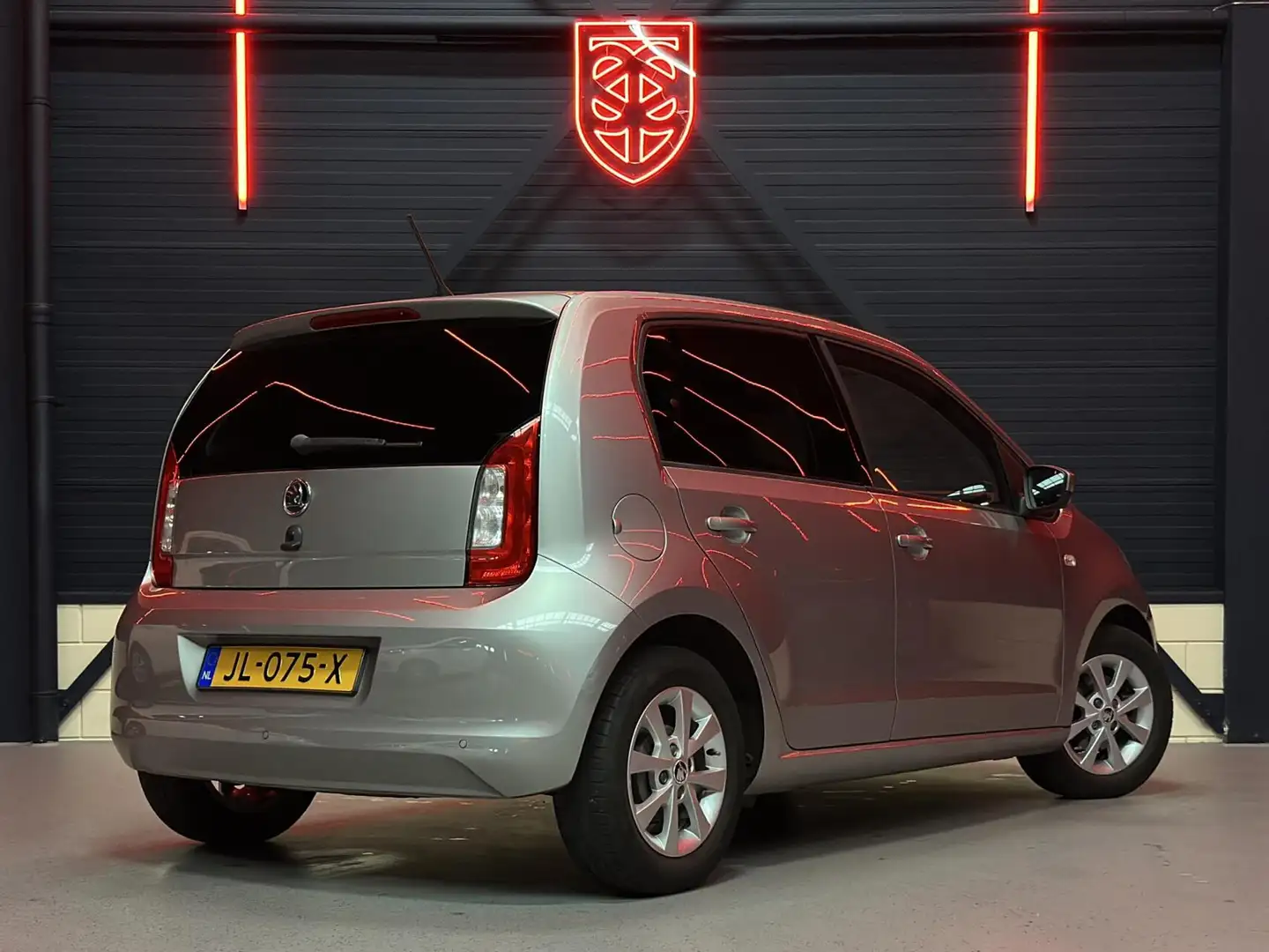 Skoda Citigo 1.0 Greentech Fresh |NAVI|CRUISE|14" Gris - 2