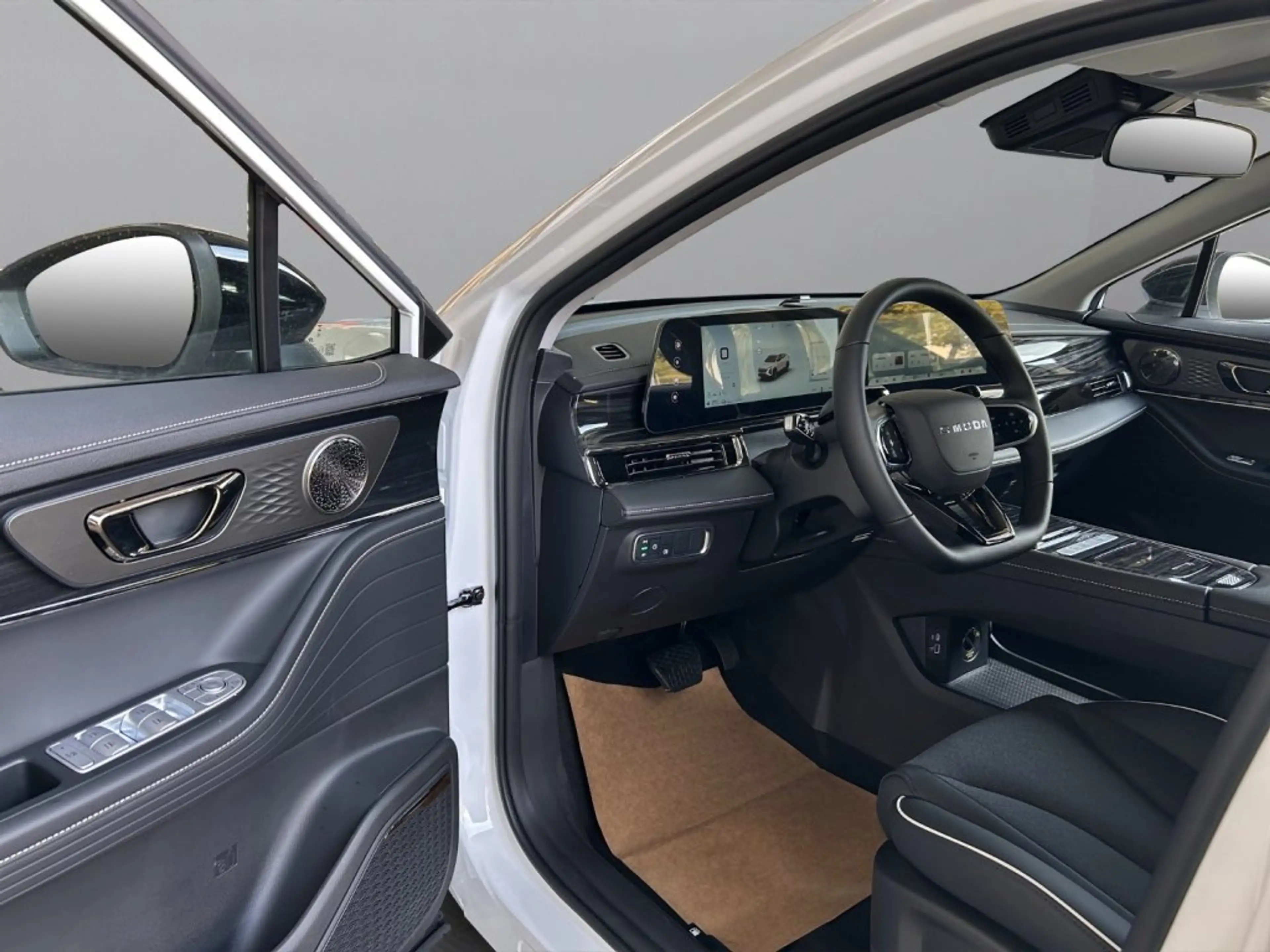 Omoda 5 Hybrid SHS Comfort-Plus — photo 9