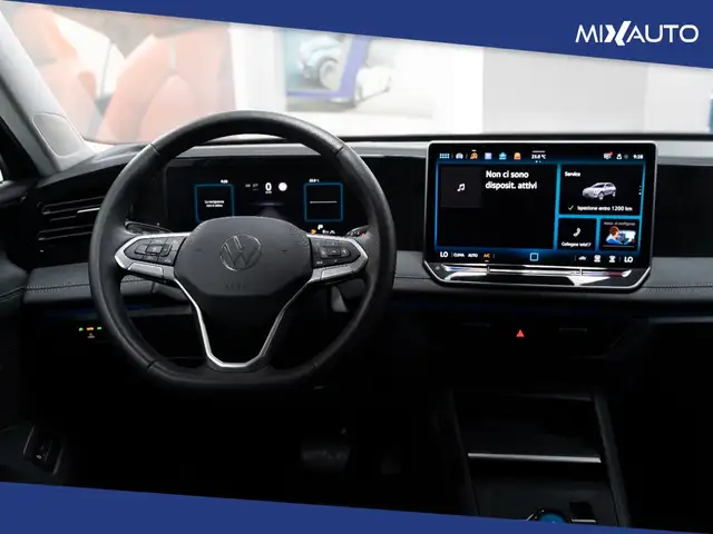Volkswagen Tiguan view 11