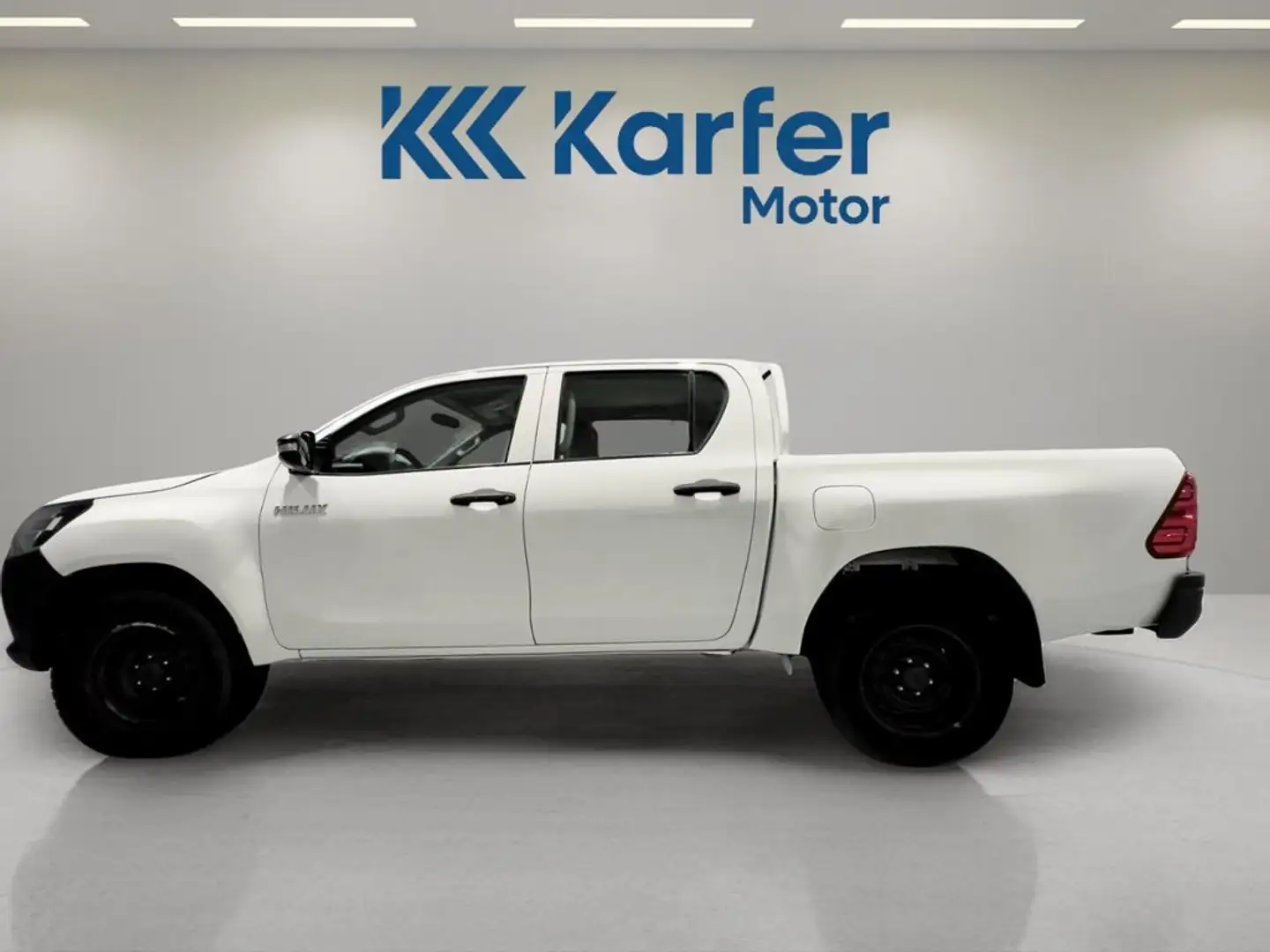 Toyota Hilux 2.4 D-4D Cabina Doble GX Bianco - 2