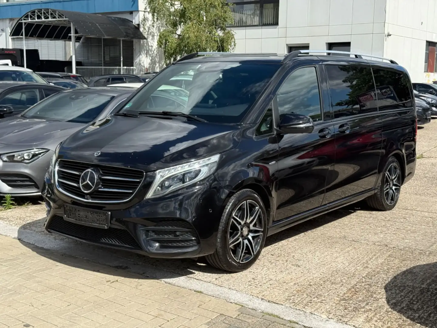 Mercedes-Benz V 220 d/AMG/Panorama/360°/Nappa/Burmester/AHK/LED Noir - 2