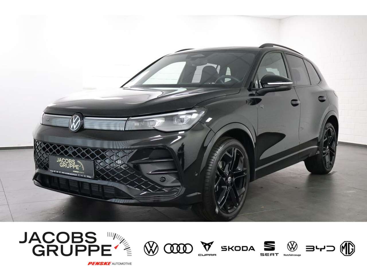 Volkswagen Tiguan — Volkswagen Tiguan 1.5 eTSI R-Line "Black Style" DSG,Navi