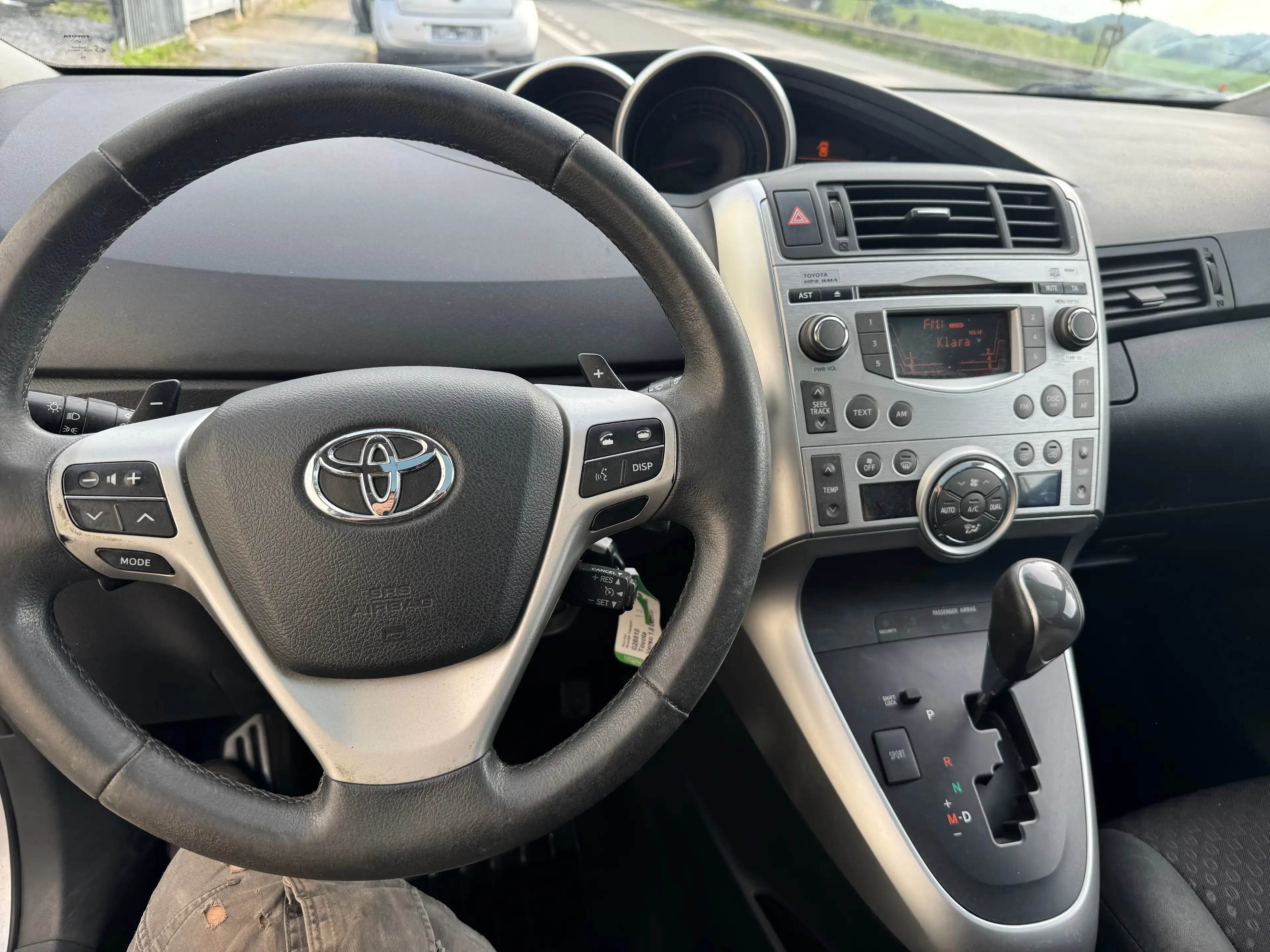 Toyota Verso Verso 1.8i Executive Multidrive S 7pl. — photo 13