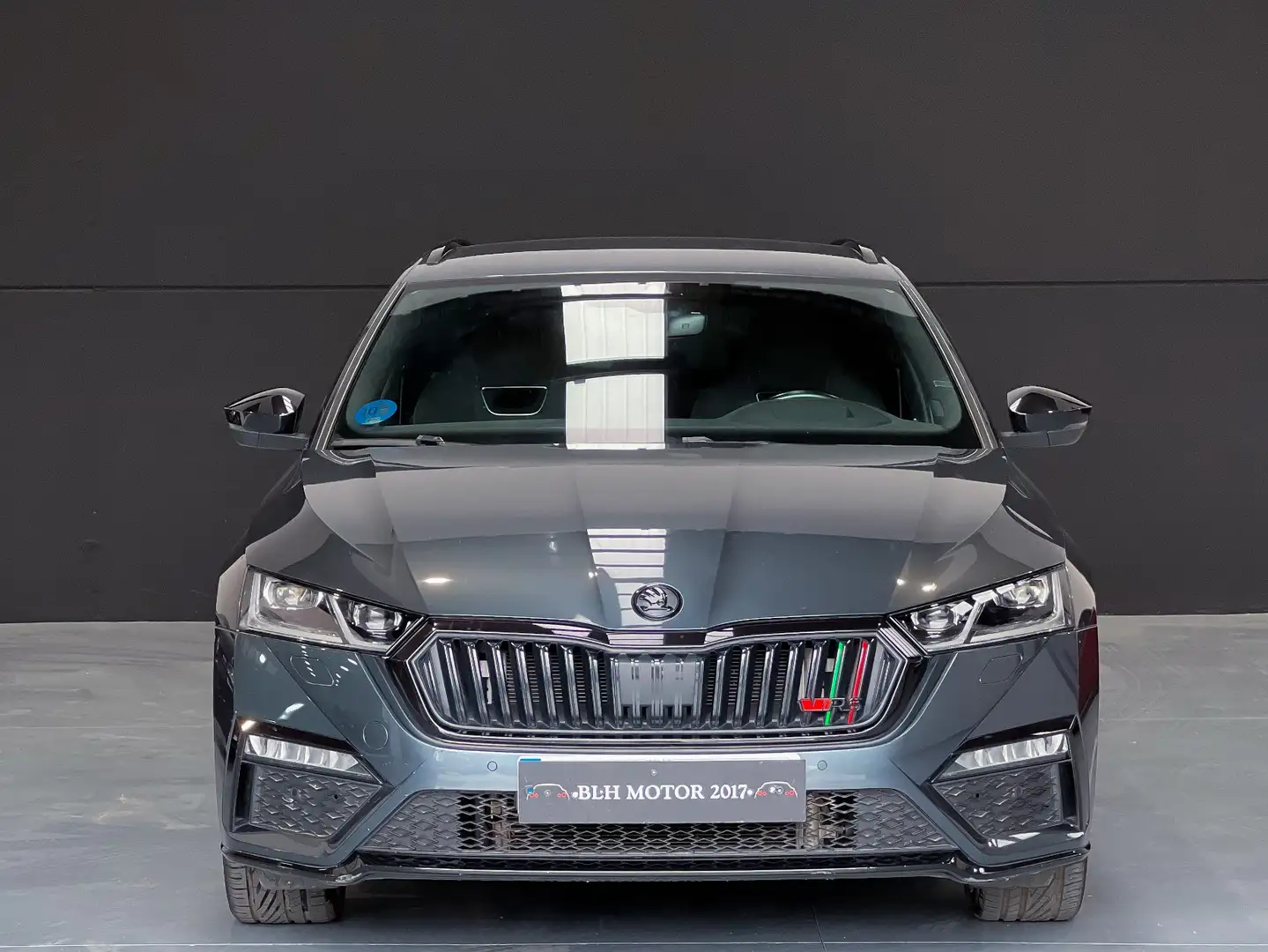 Skoda Octavia Combi 1.4TSI PHEV RS DSG Gris - 2