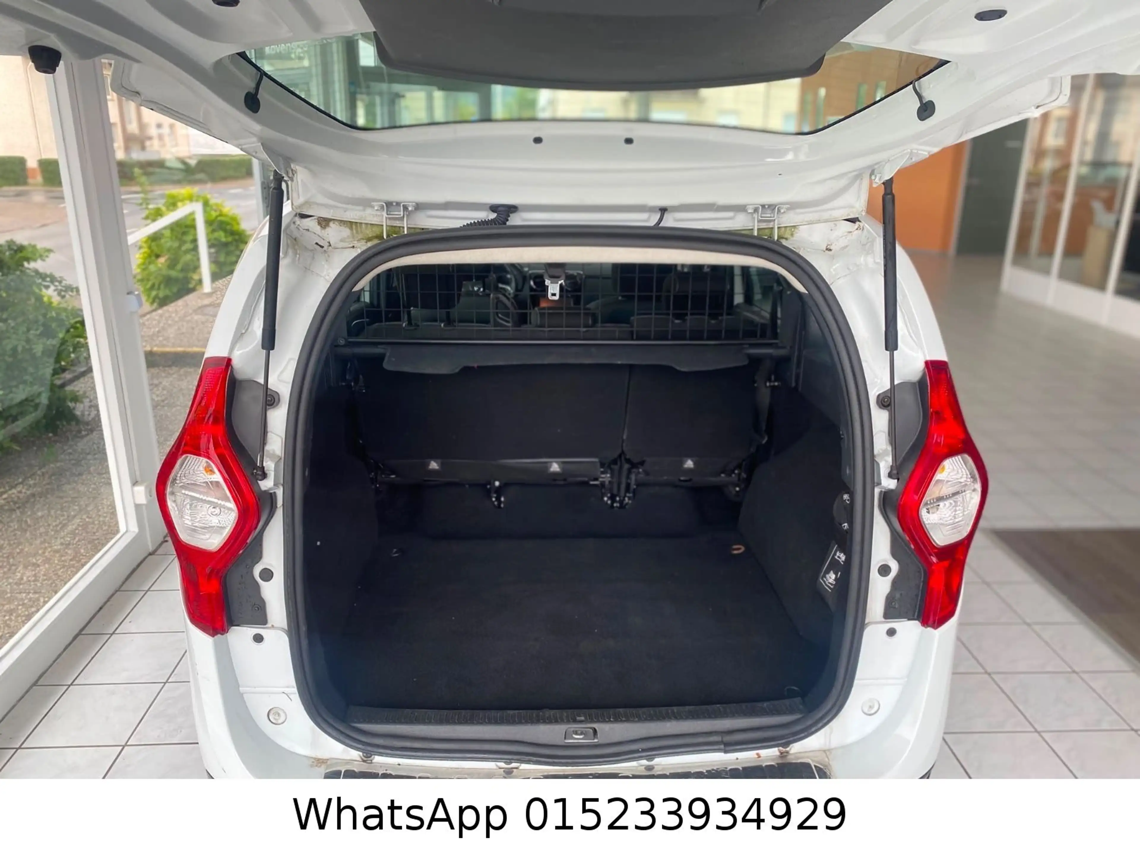 Dacia Lodgy Comfort 1.6 KLIMA NAVI TEMPOMAT — photo 7