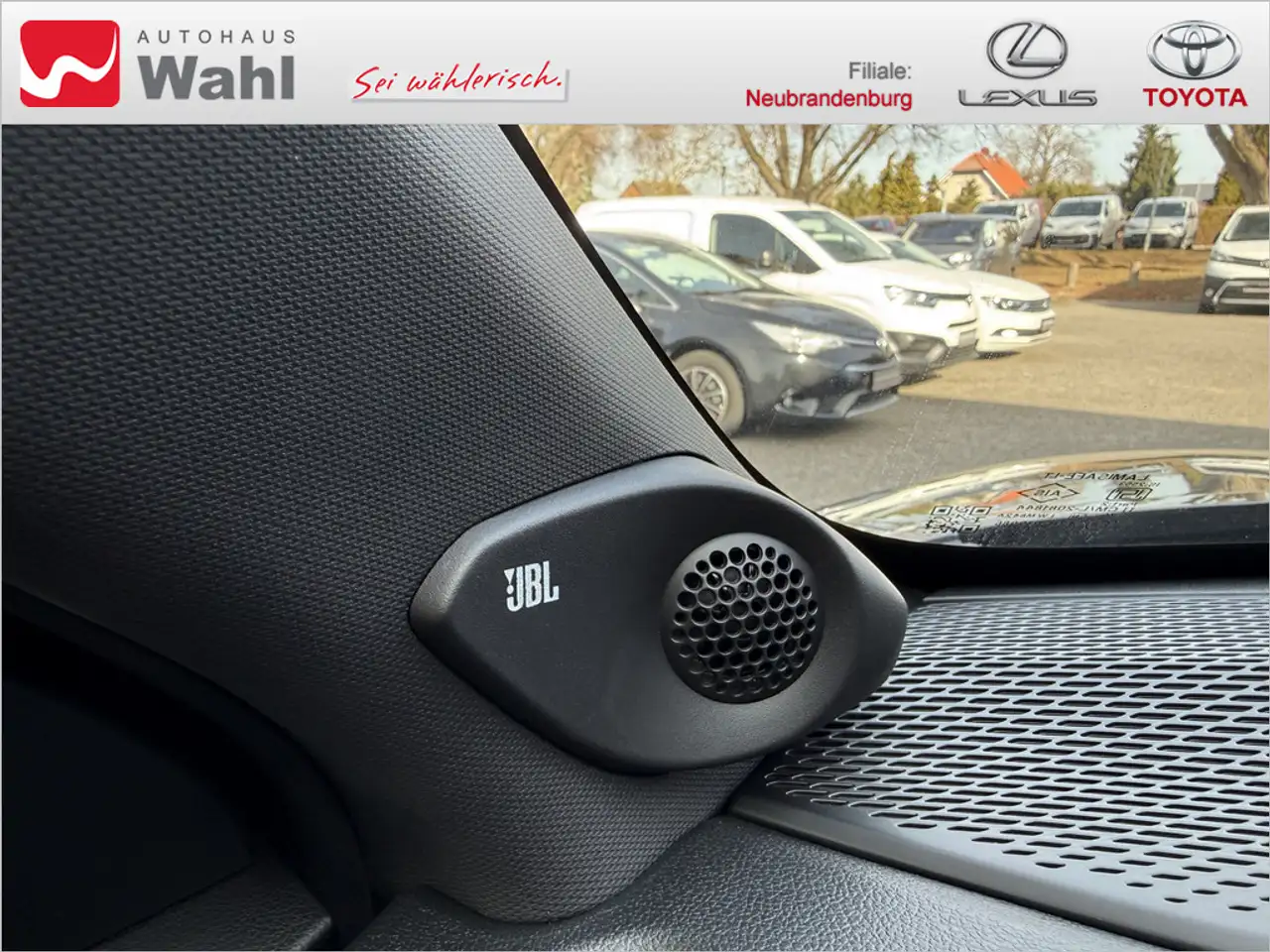 Toyota Urban Cruiser 128 kW FWD Lounge 12