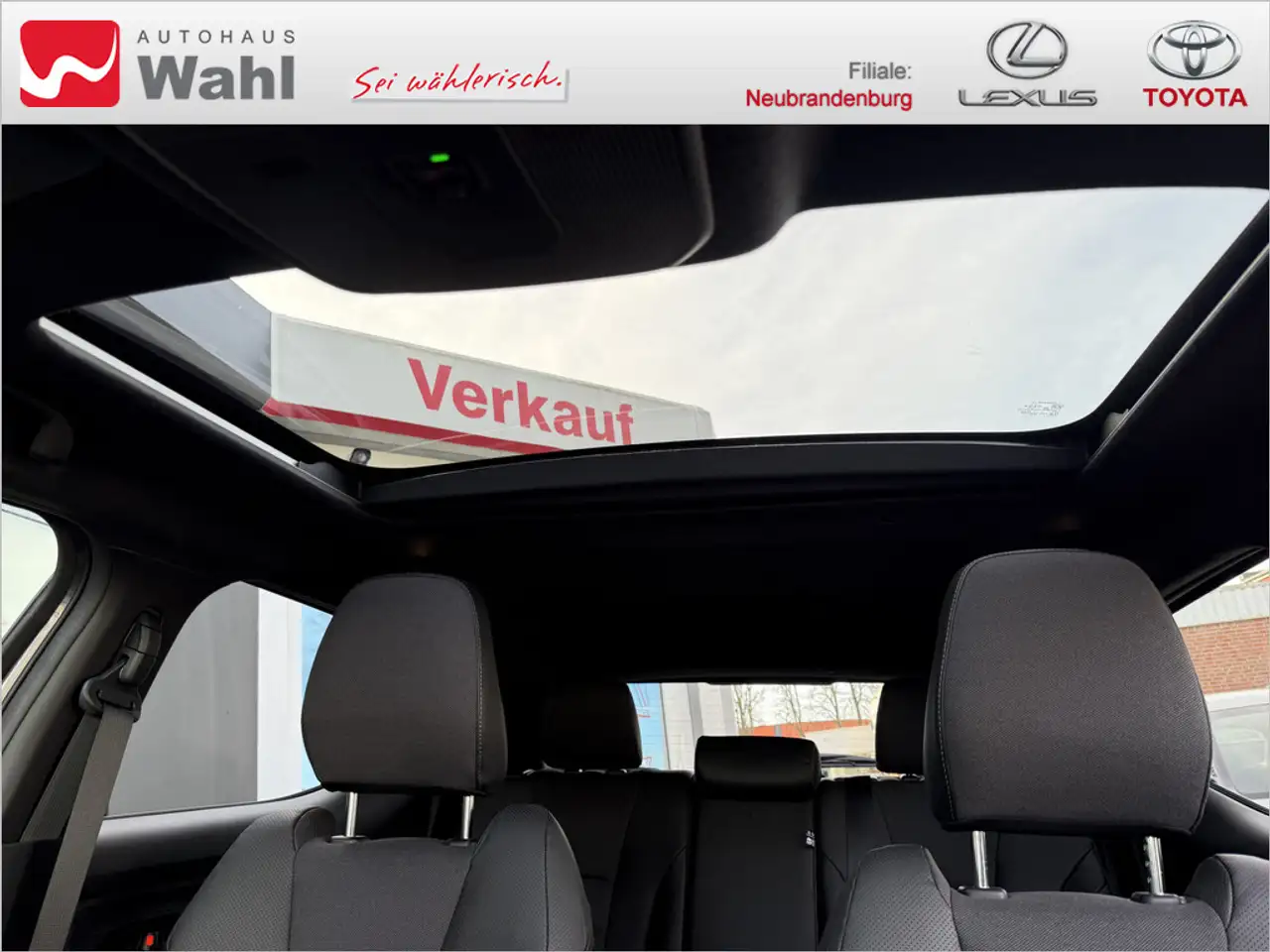 Toyota Urban Cruiser 128 kW FWD Lounge 13