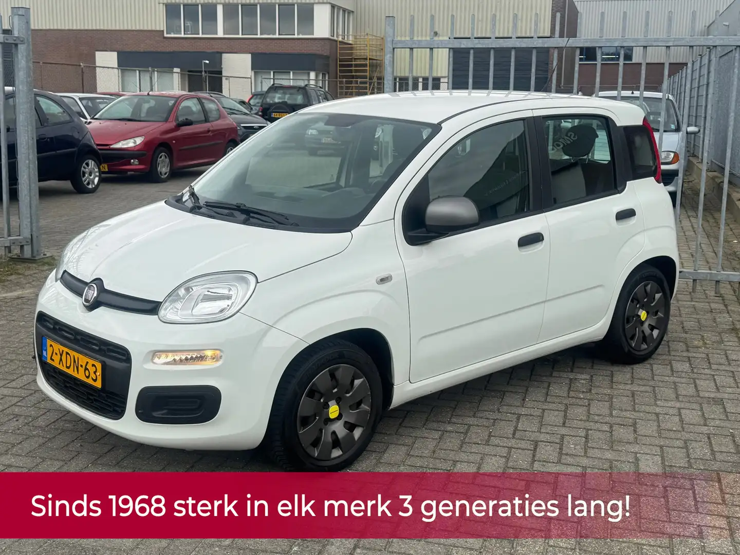 Fiat Panda 0.9 TwinAir Young! NL AUTO NAP! Airco l Trekhaak l Wit - 1