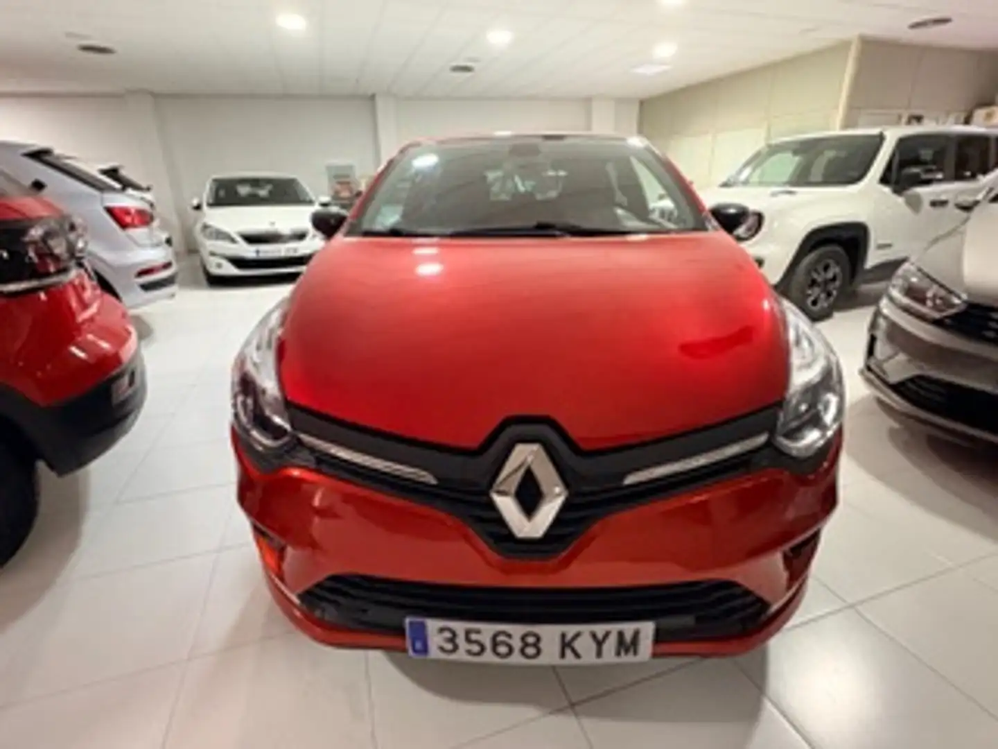 Renault Clio Pequeño Manual de 5 Puertas Rojo - 1
