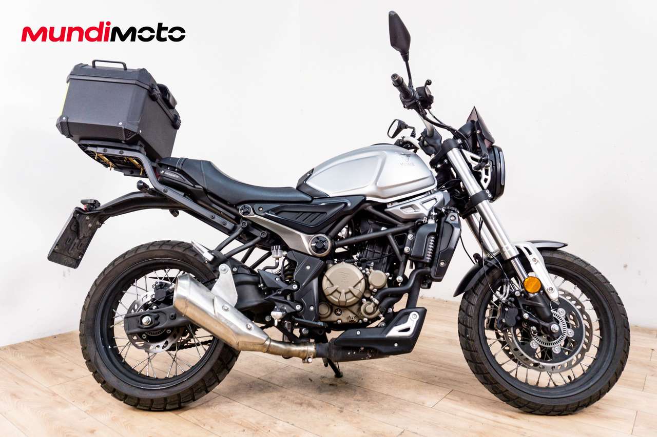 Voge 300AC