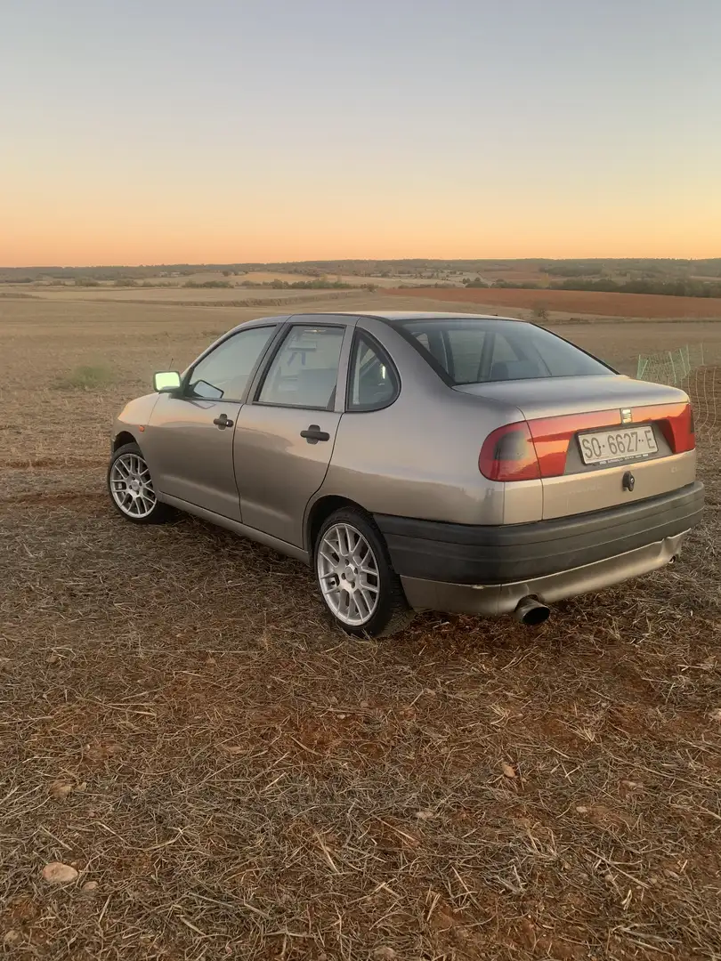 SEAT Cordoba 1.9 D CLX - 1