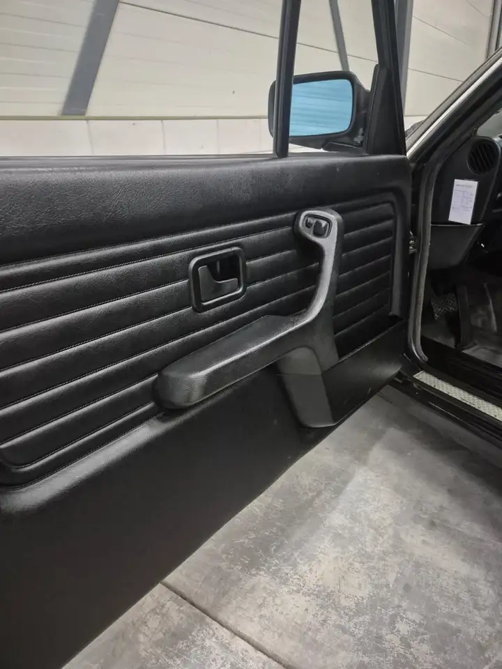BMW 318i, foto 6