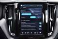 Volvo XC60 XC60 B4 R-Design Geartronic | Panorama-Glasdach | Semi-elektr. AHK | Standheizung | Adaptive LED Scheinwerfer Weiß - thumbnail 32