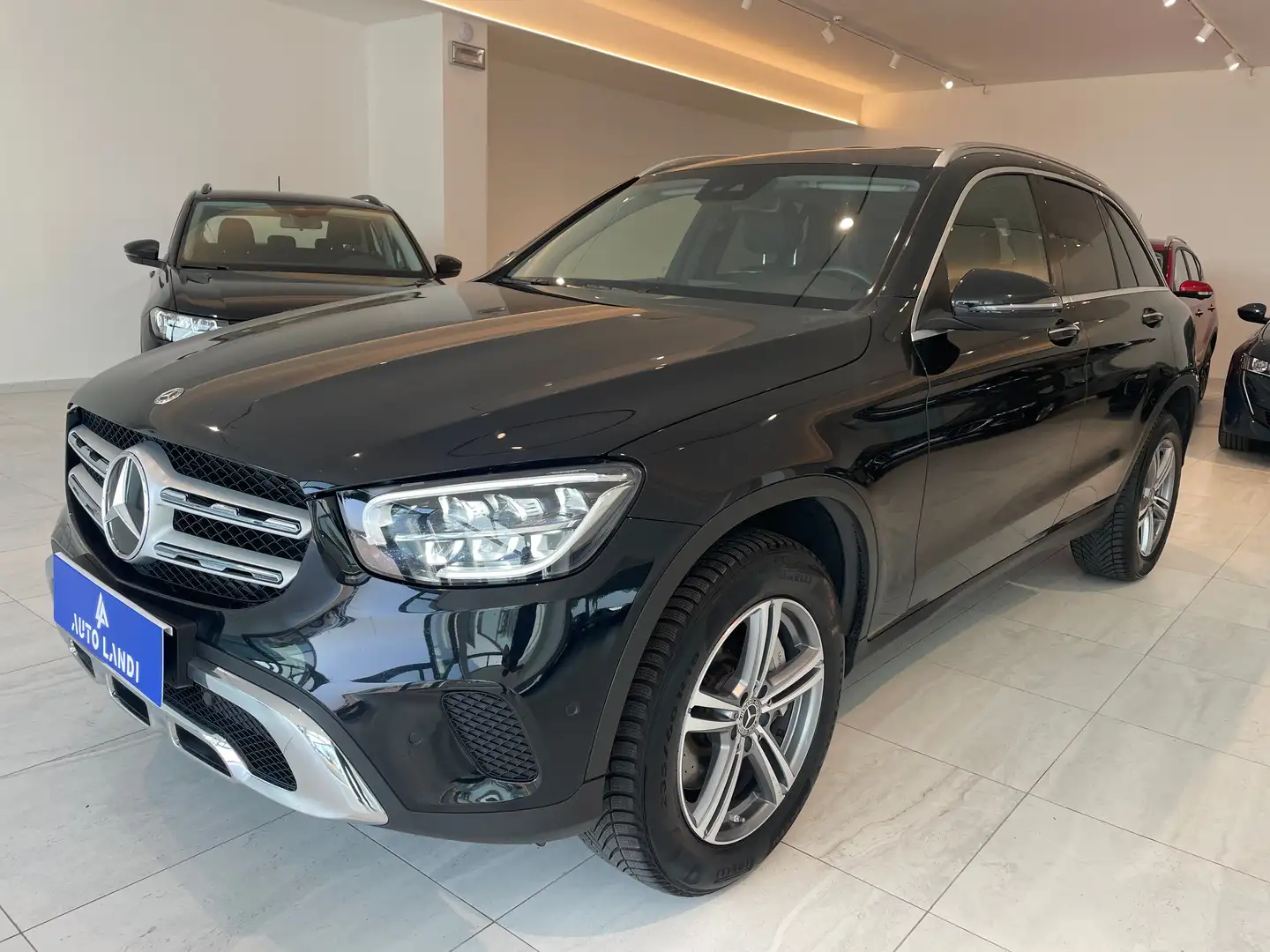 Mercedes-Benz GLC 300 de phev (eq-power) Business 4matic auto Schwarz - 1