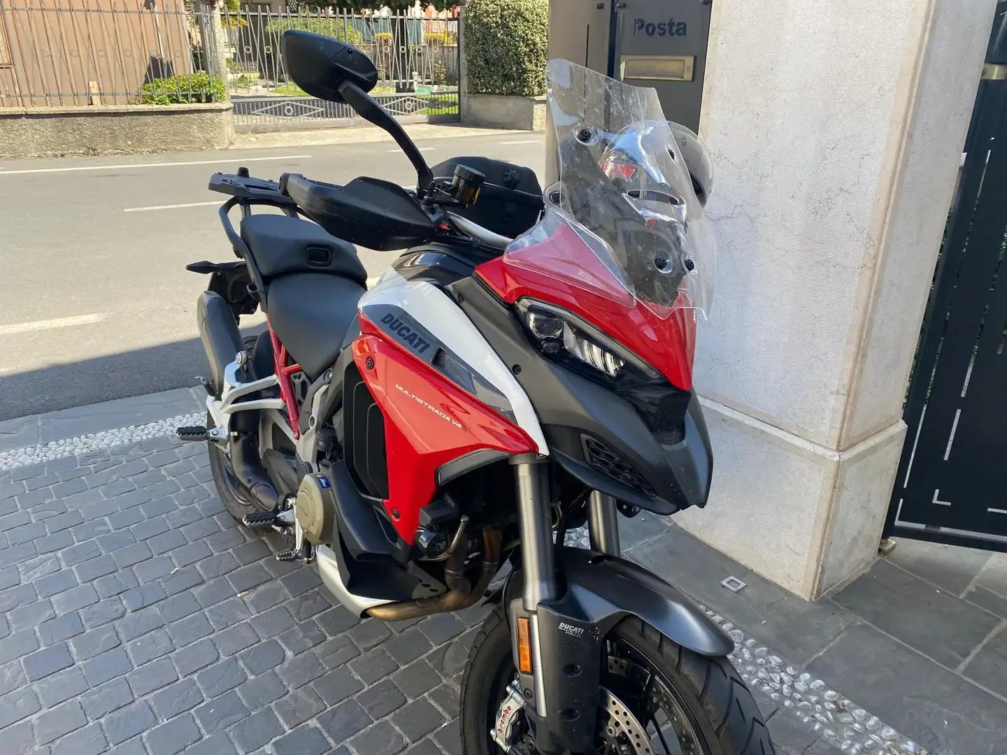Ducati Multistrada V4 S Roşu - 1