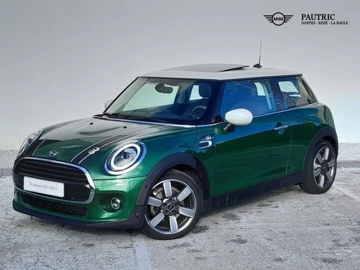 MINI Cooper E Cooper 136ch Edition 60 Years BVA7 109g Groen - 1