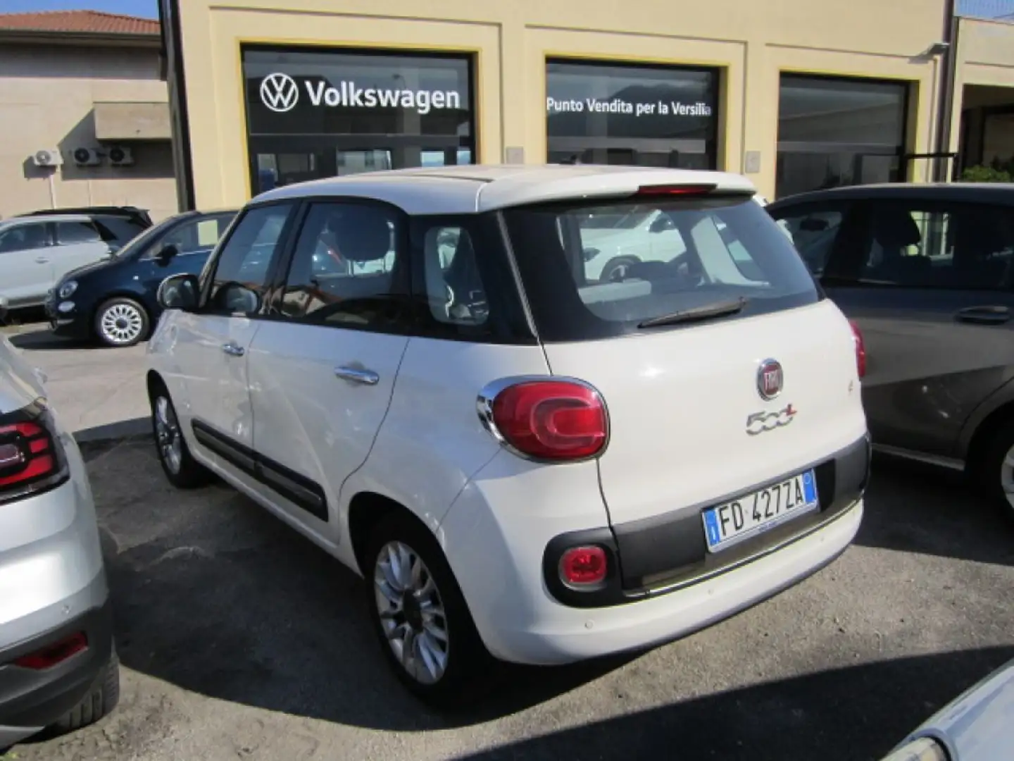 Fiat 500L 1.3 Multijet 85 CV Lounge Wit - 2