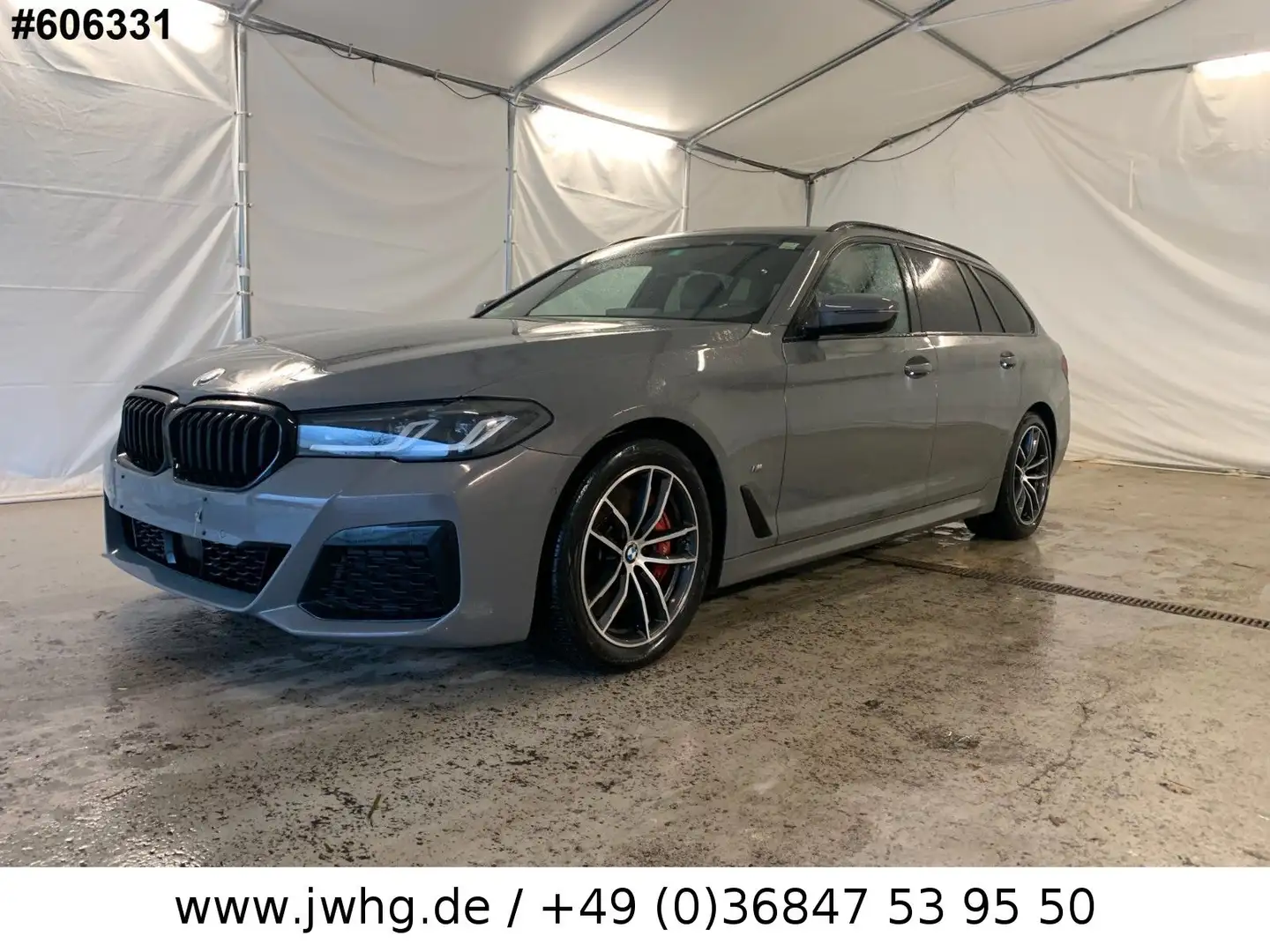 BMW 540 d T xDr M Sport LASER/DRIVING/PANO/KAM Šedá - 1