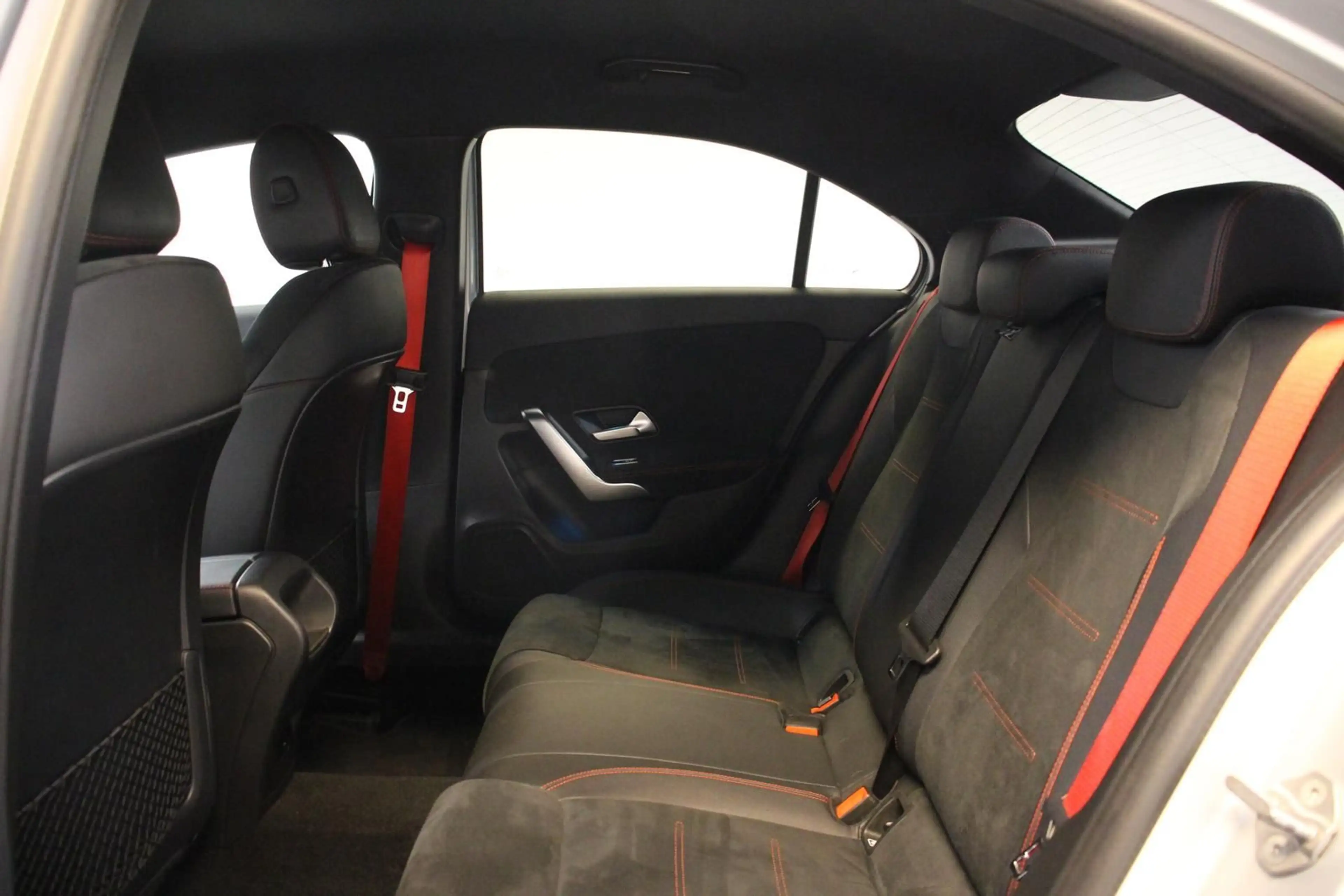 Mercedes-Benz A 35 AMG LIM. 4M. *KAMERA*NAVI*AERODY*NIGHT*DAB* — photo 13