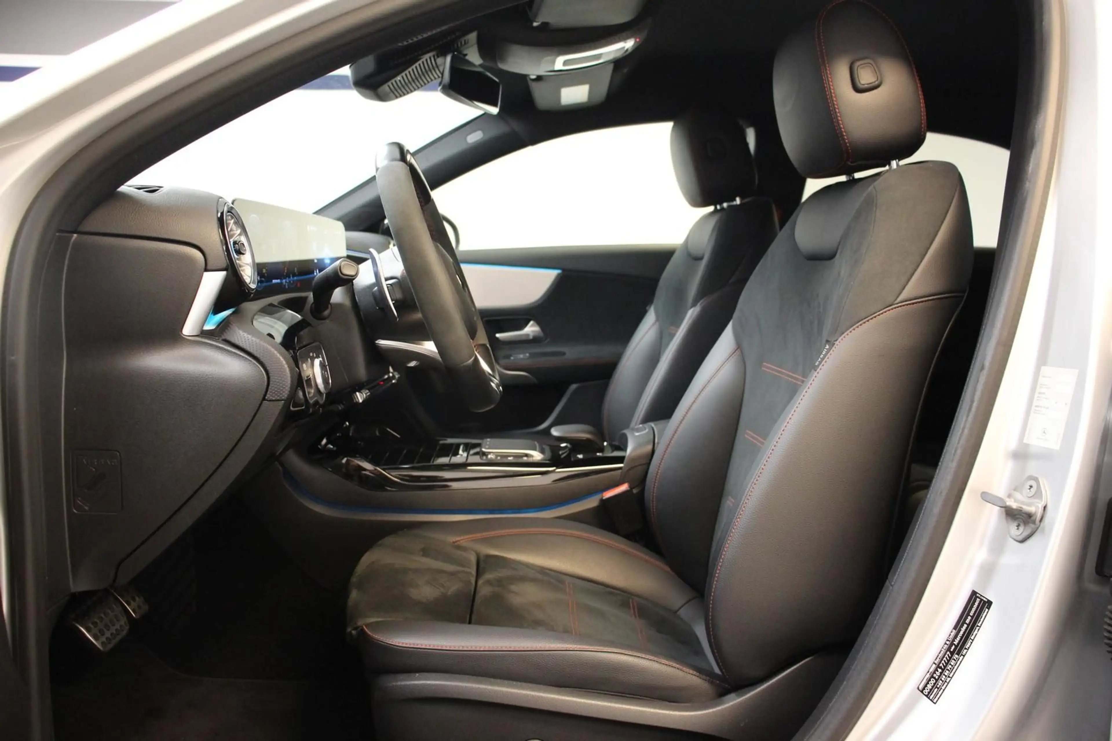 Mercedes-Benz A 35 AMG LIM. 4M. *KAMERA*NAVI*AERODY*NIGHT*DAB* — photo 9