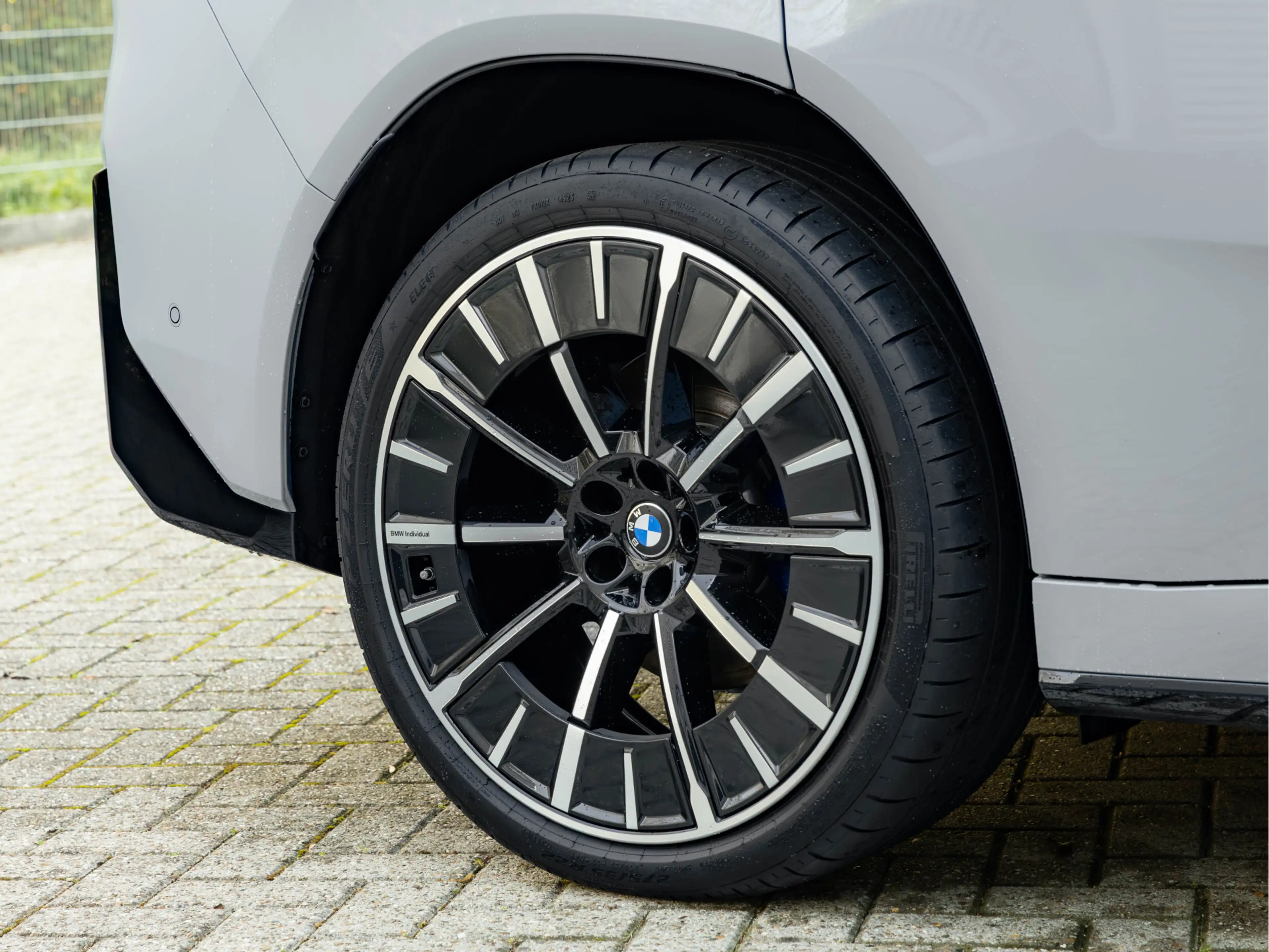 BMW iX3 50 xDrive - M-Sport - Pano - Highway Assistant - I — photo 15