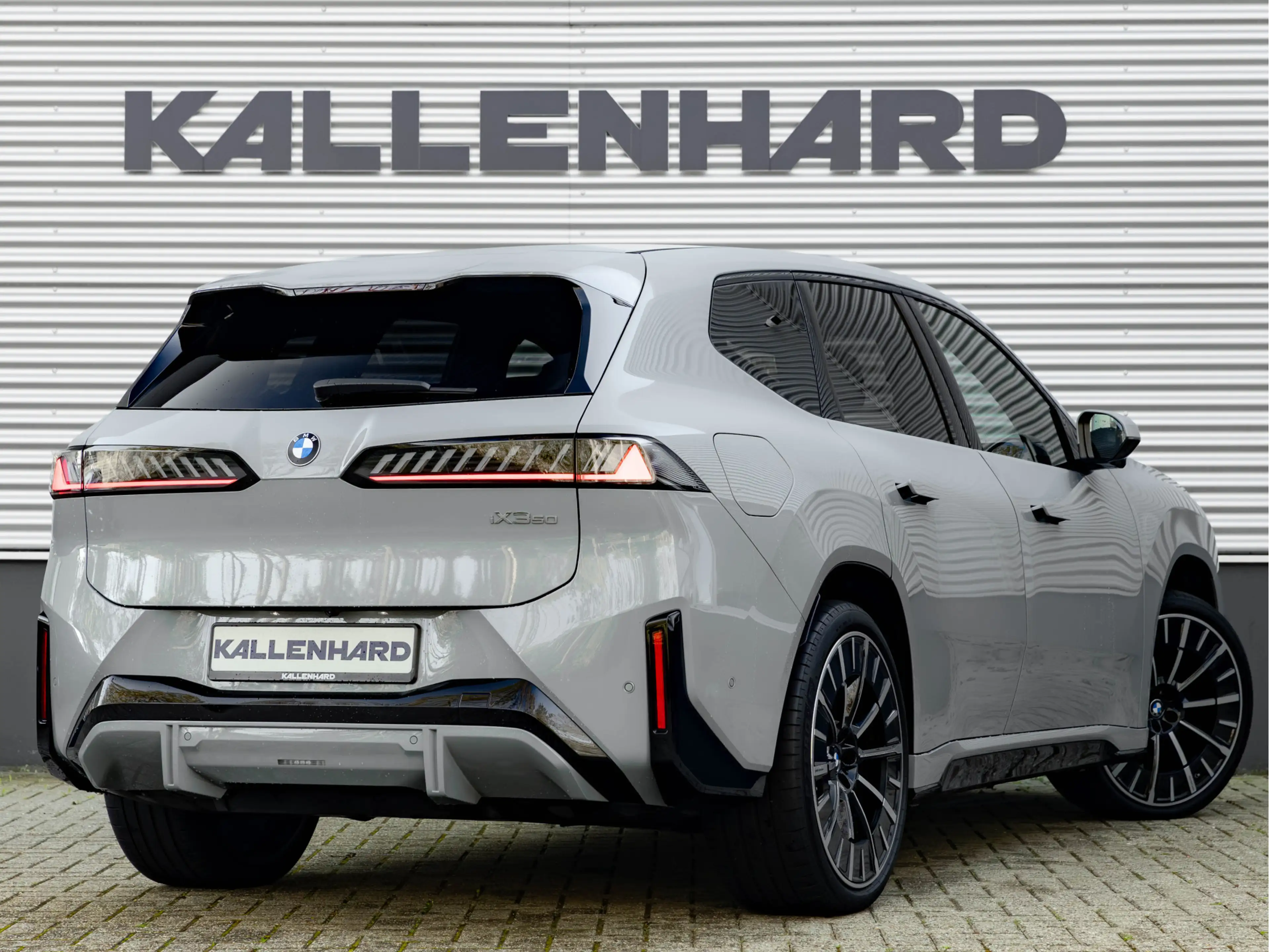 BMW iX3 50 xDrive - M-Sport - Pano - Highway Assistant - I — photo 2