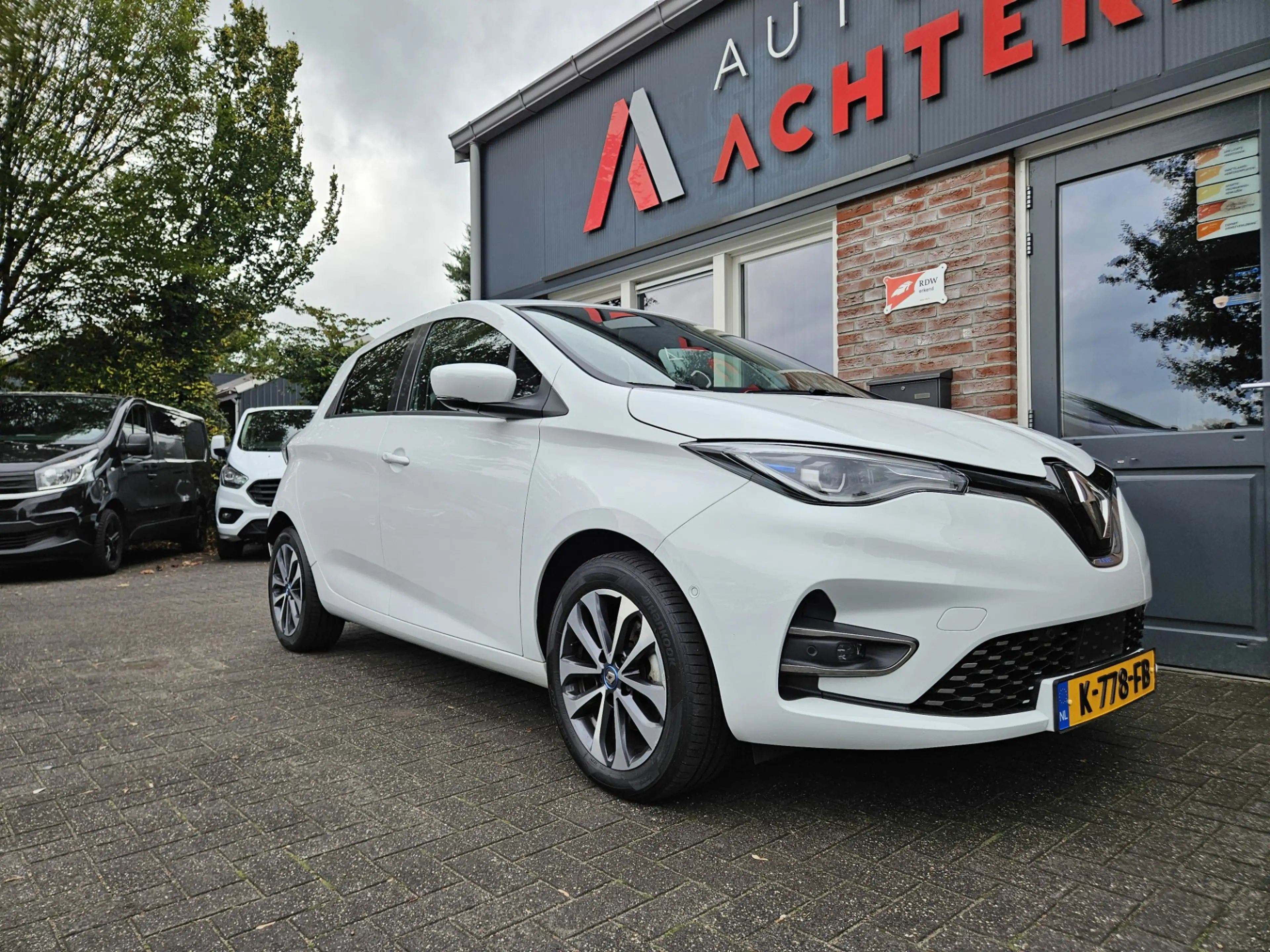 Renault ZOE R135 Intens 52 kWh Koopaccu! SOH 94%! LED! Camera! — photo 11