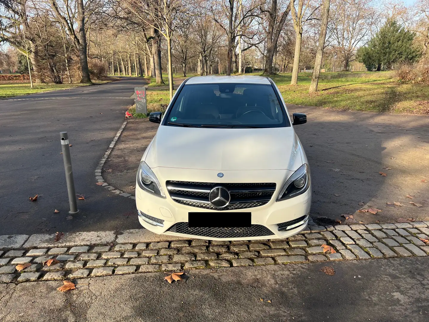 Mercedes-Benz B 200 B 200 CDI Automatik/Navi/Bi Xenon/PDC/1Hand Weiß - 2