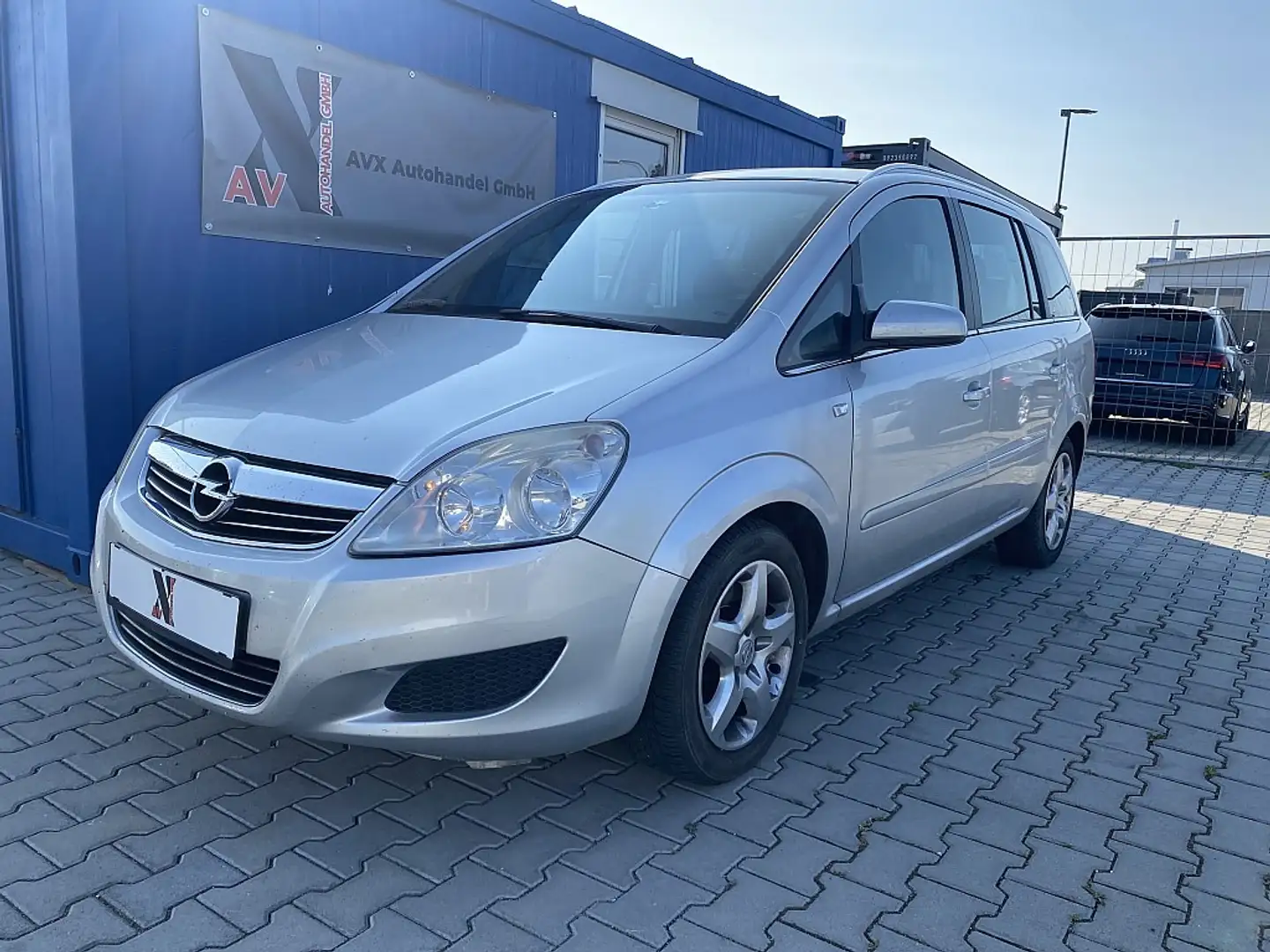 Opel Zafira 1,9 CDTI Edition/7 SITZER/PICKERL 07/25/ Silber - 1