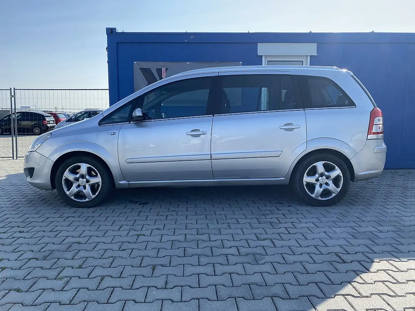 Opel Zafira 1,9 CDTI Edition/7 SITZER/PICKERL 07/25/ Silber - 2