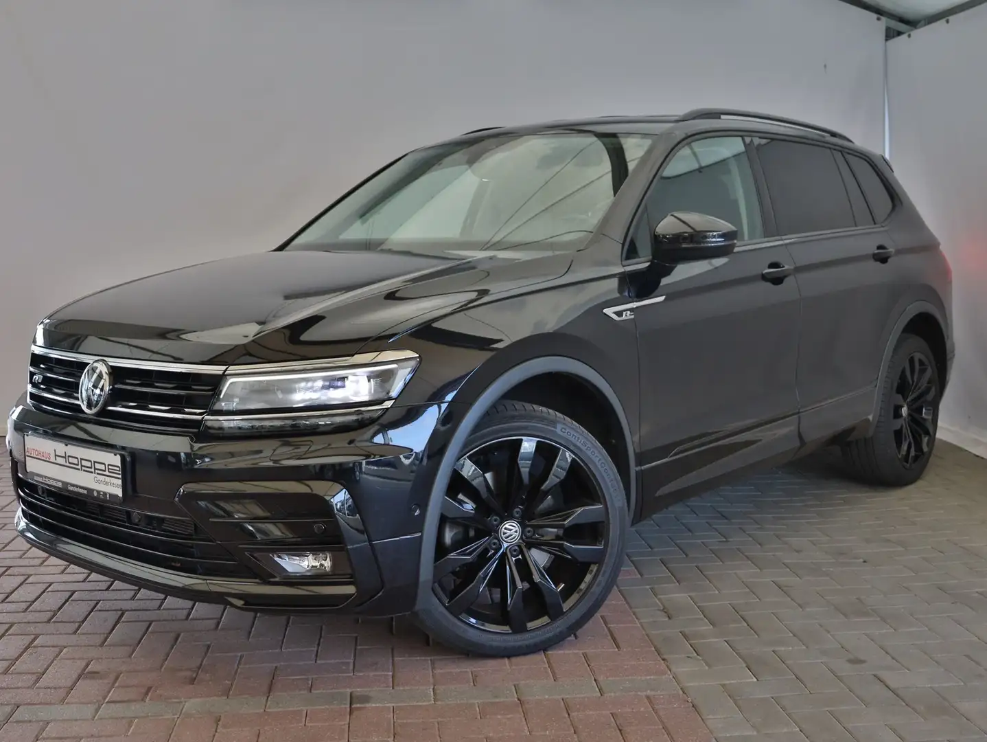 Volkswagen Tiguan Allspace Highline 2.0 l TDI DSG 4MOTION+R-LINE+AHK+RFK+NAVI Schwarz - 2