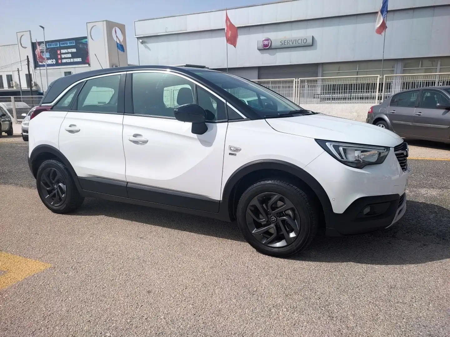 Opel Crossland X 1.2T S&S Design Line - 120 Aniversario Aut. 110 Wit - 1